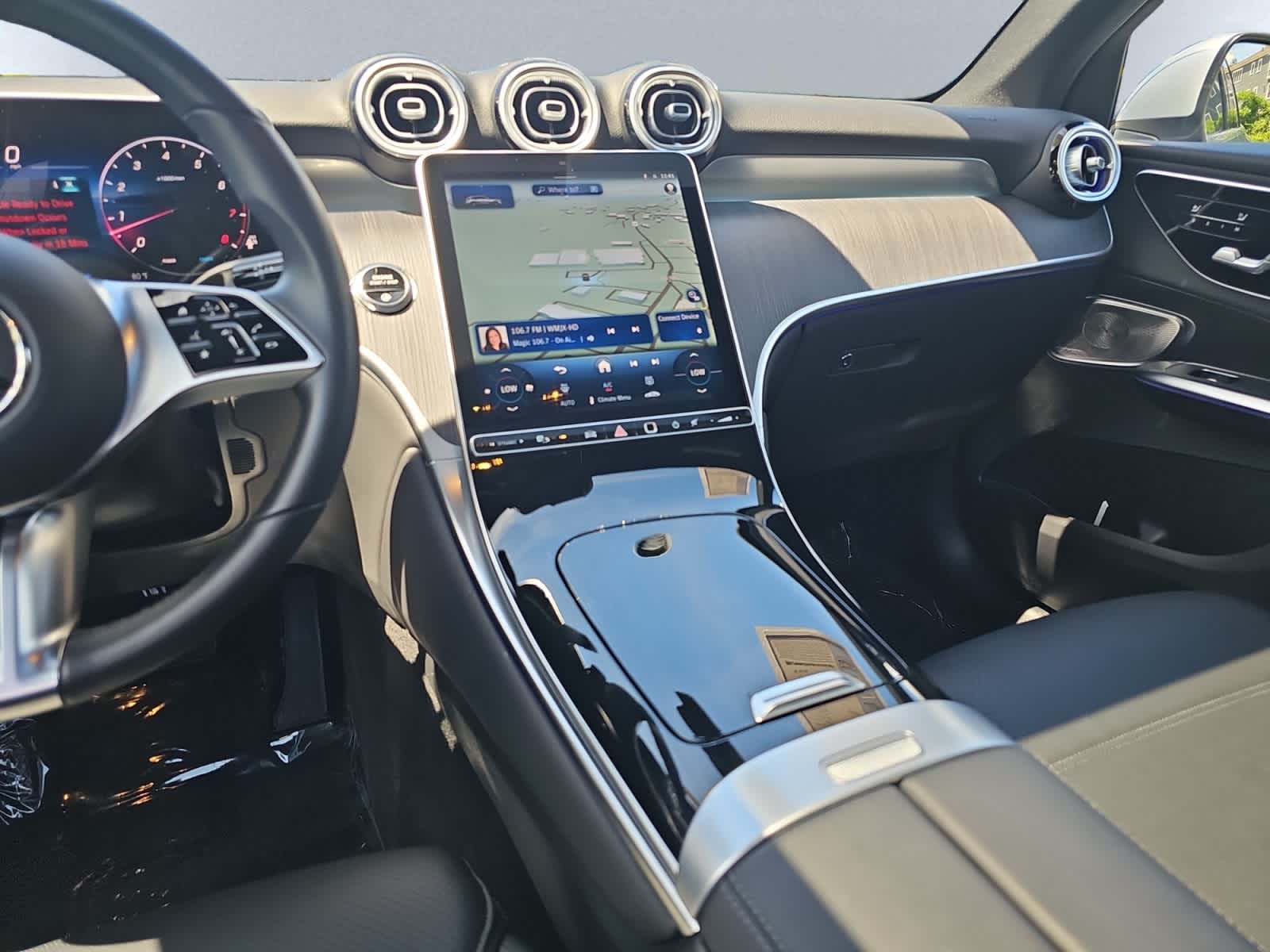 used 2026 Mercedes-Benz GLC 300 car, priced at $51,498