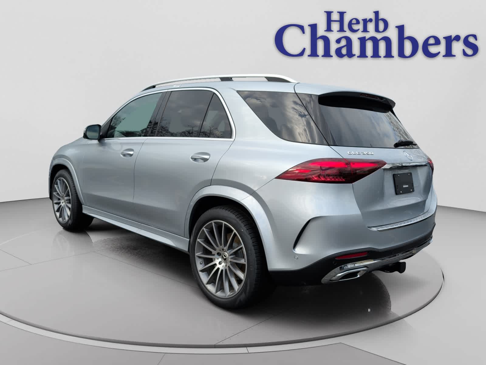 new 2026 Mercedes-Benz GLE 350 car