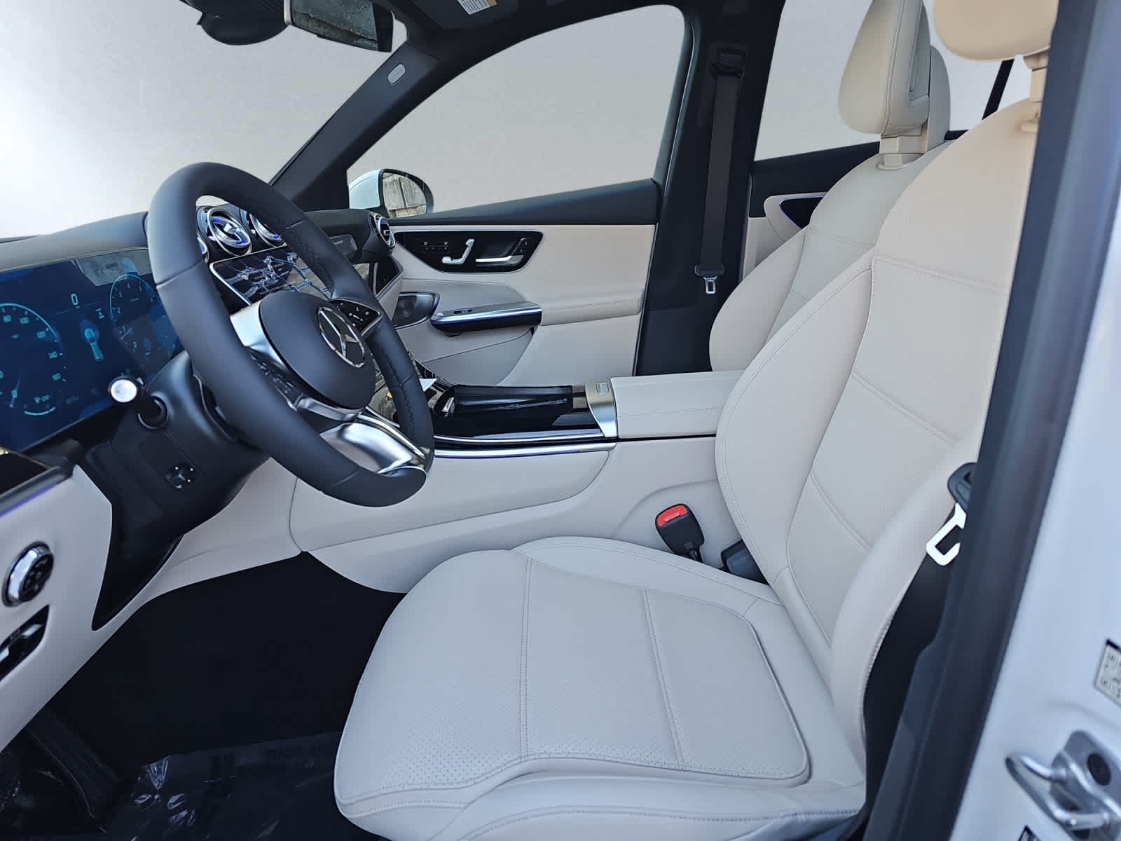 new 2026 Mercedes-Benz GLC 300 car
