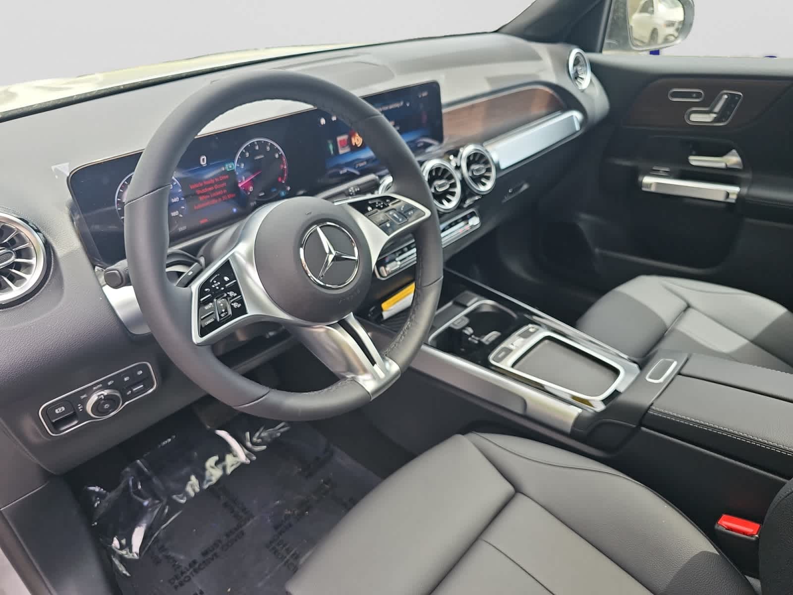 new 2026 Mercedes-Benz GLB 250 car