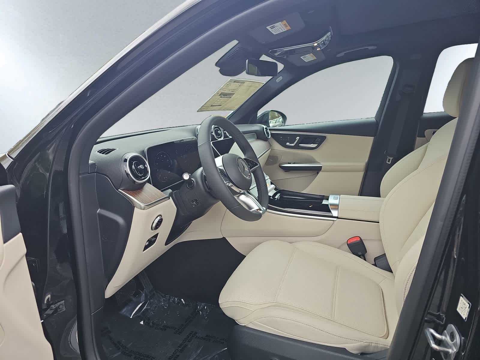 new 2026 Mercedes-Benz GLC 300 car