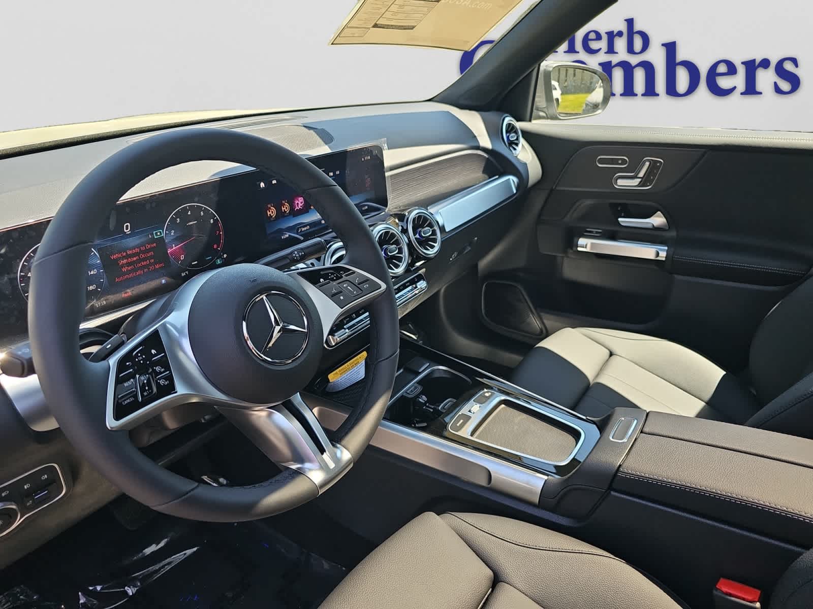 new 2026 Mercedes-Benz GLB 250 car