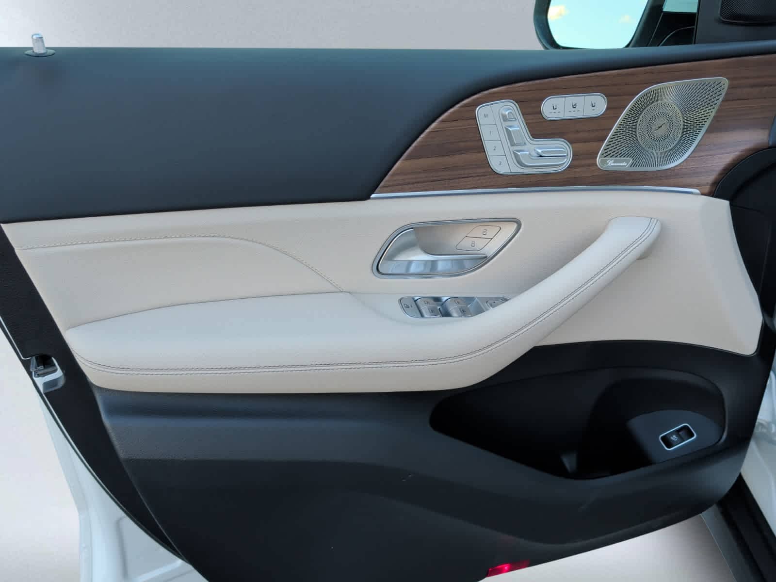new 2026 Mercedes-Benz GLS 450 car