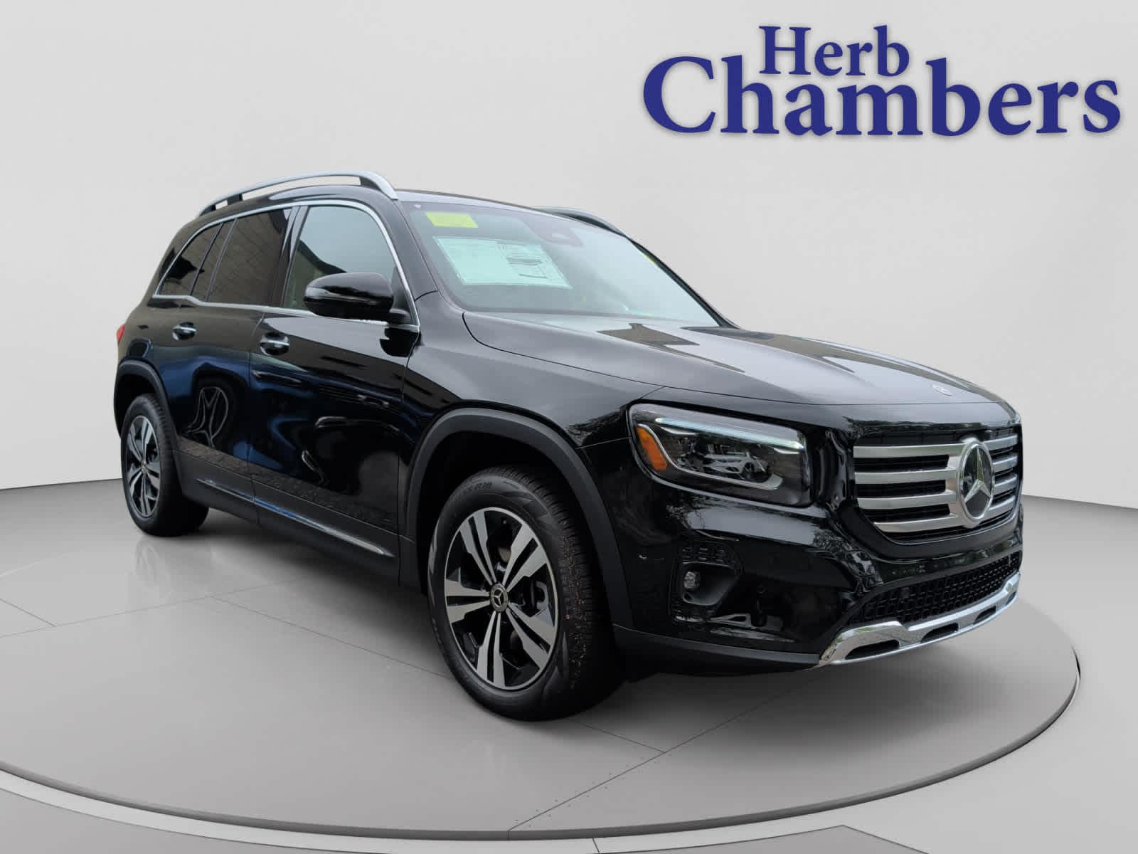 2026 Mercedes-Benz GLB GLB 250 4MATIC's photo