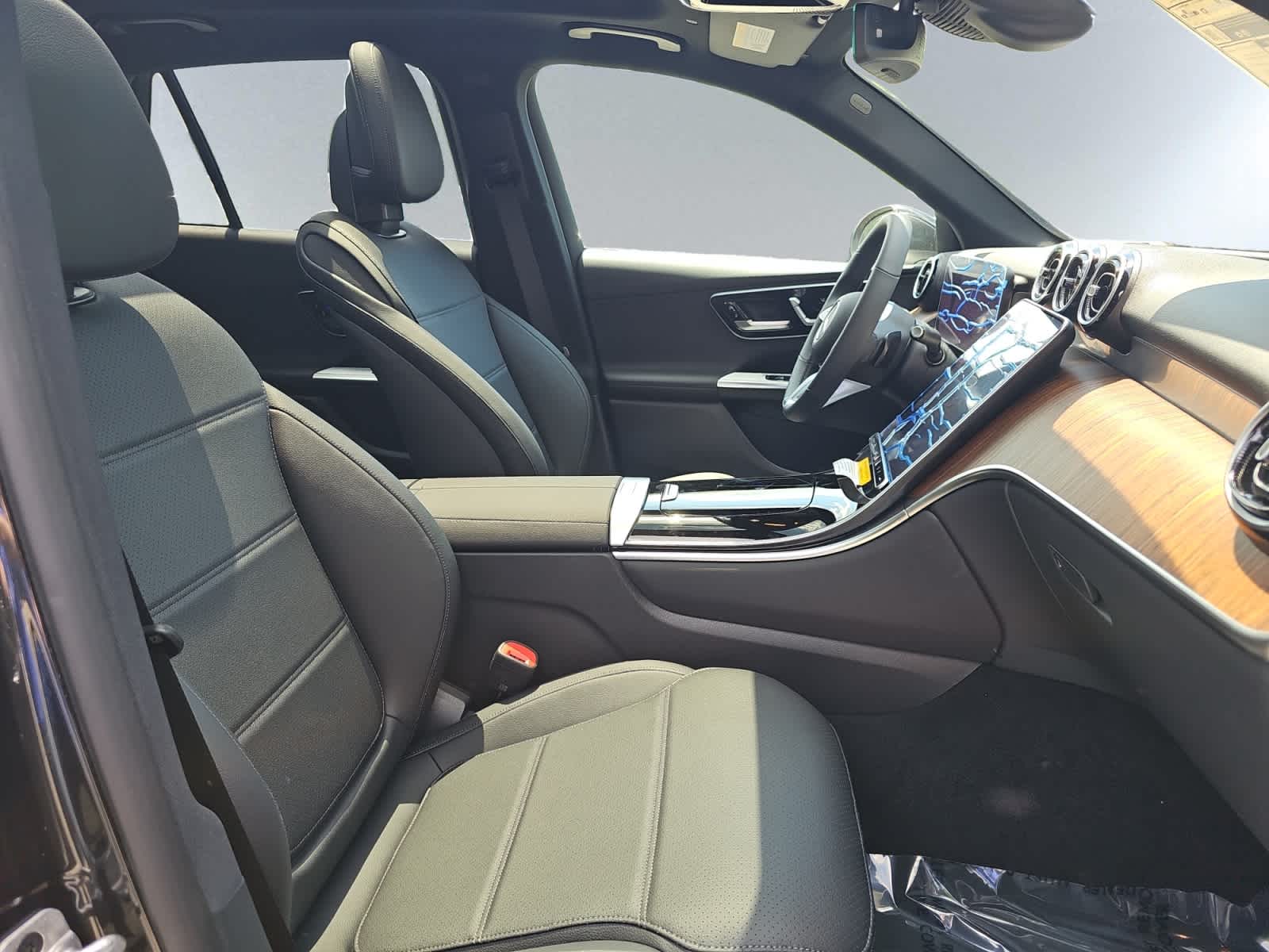 new 2026 Mercedes-Benz GLC 300 car