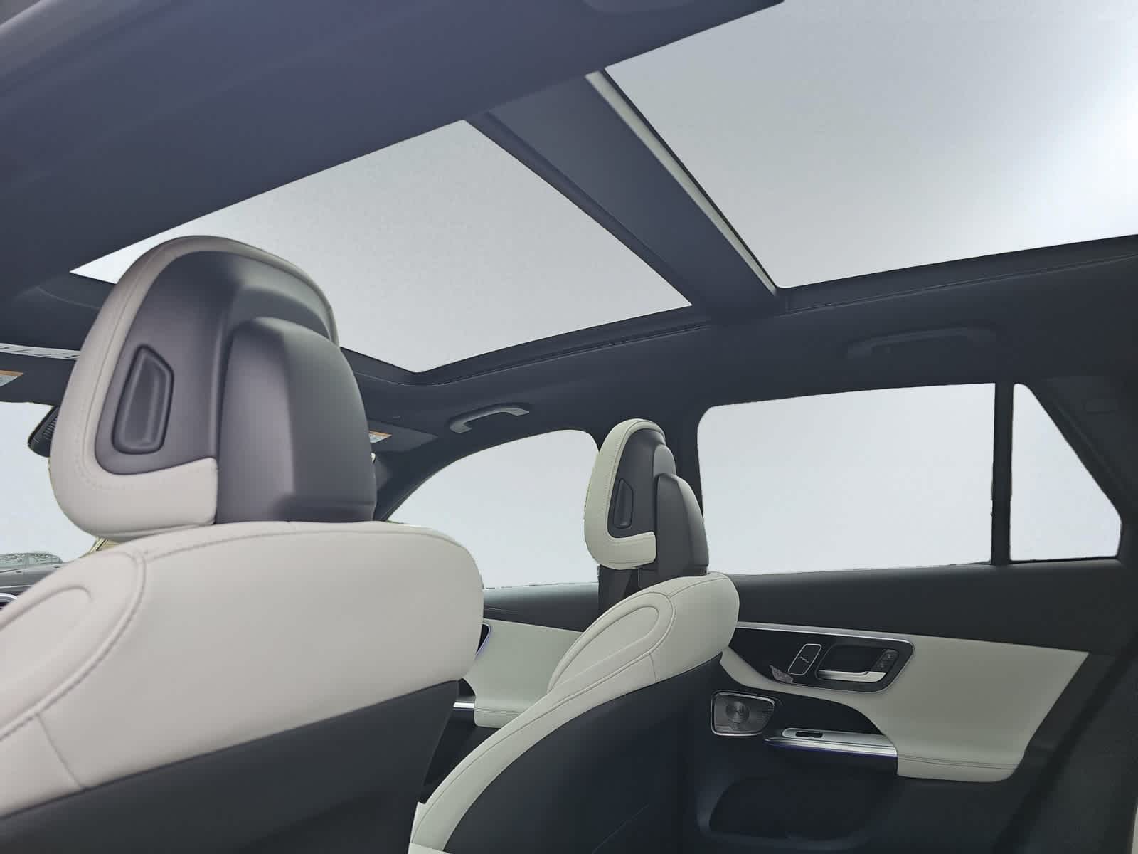 new 2026 Mercedes-Benz GLC 300 car