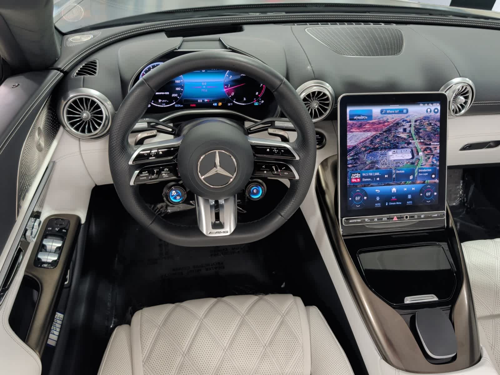 used 2025 Mercedes-Benz AMG SL 55 car, priced at $127,998