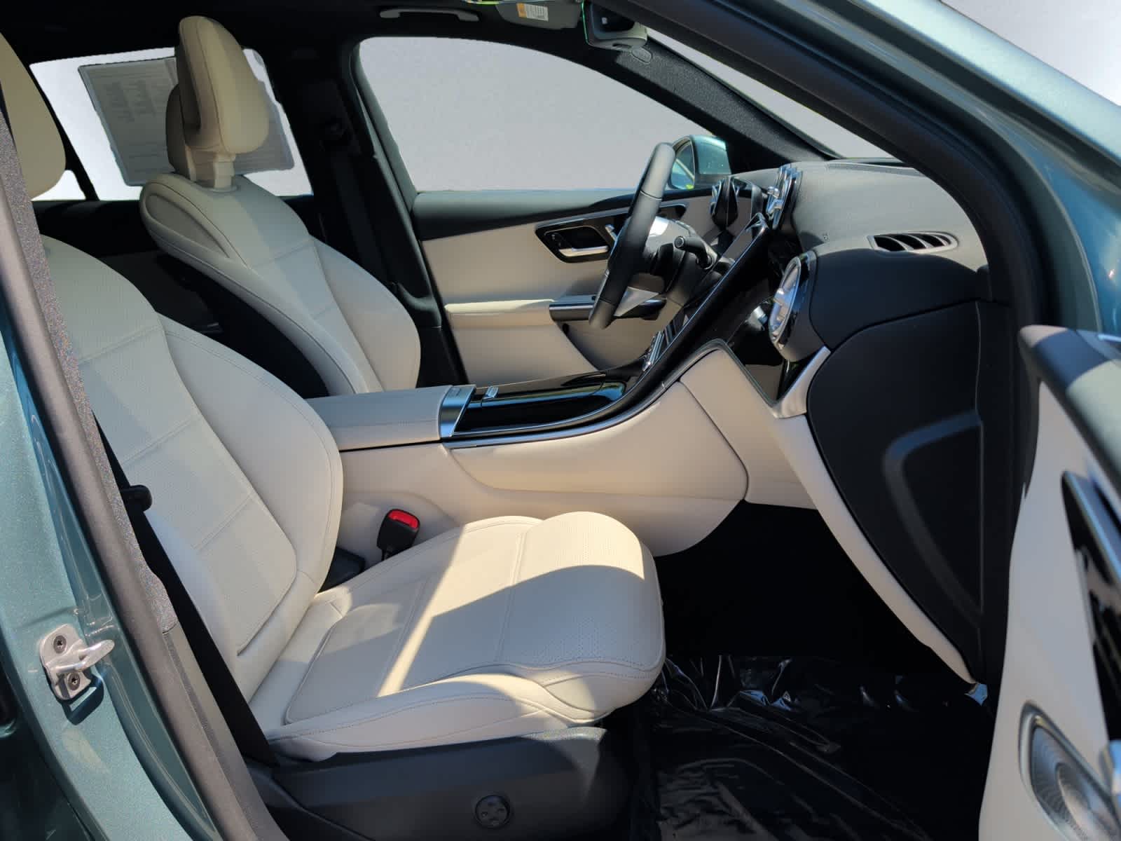 used 2026 Mercedes-Benz GLC 300 car, priced at $49,998