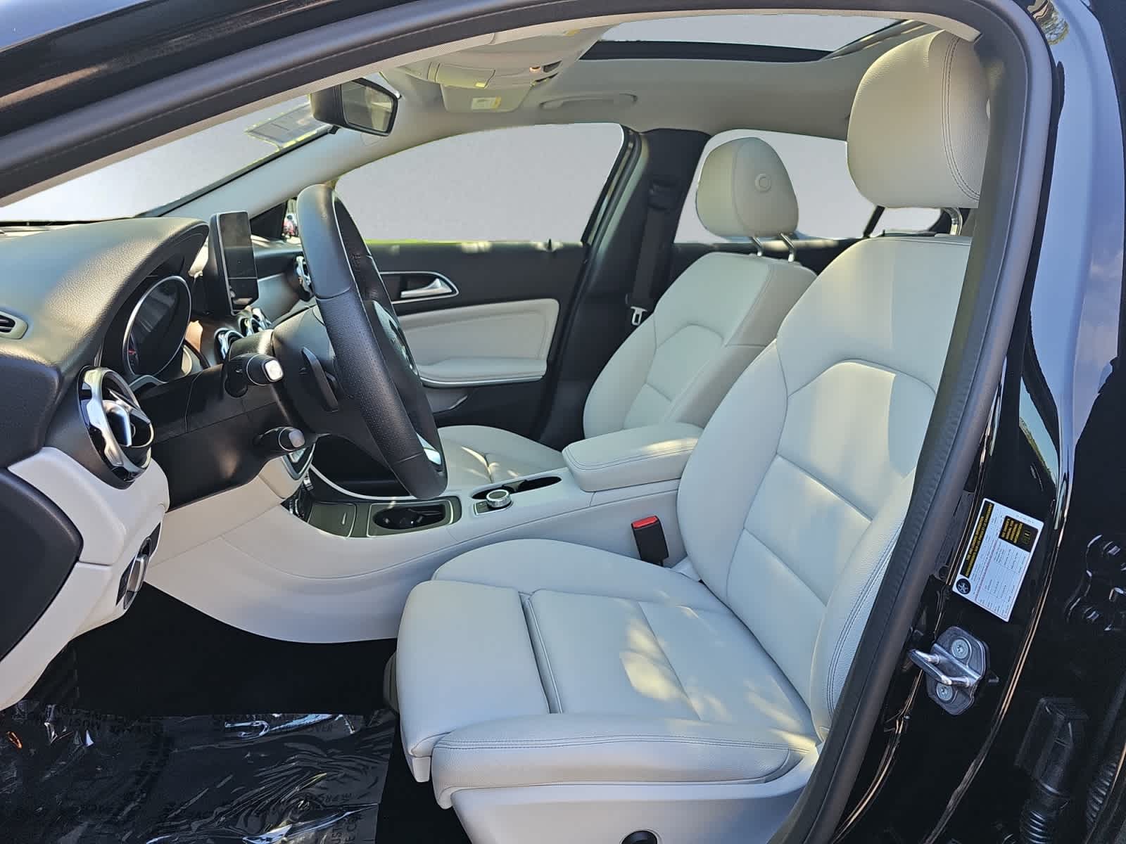 used 2019 Mercedes-Benz GLA 250 car, priced at $20,498