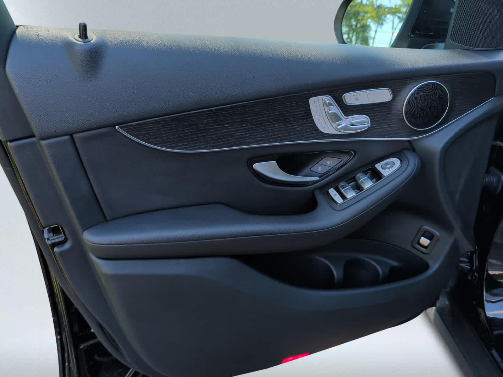 used 2022 Mercedes-Benz GLC 300 car, priced at $26,998