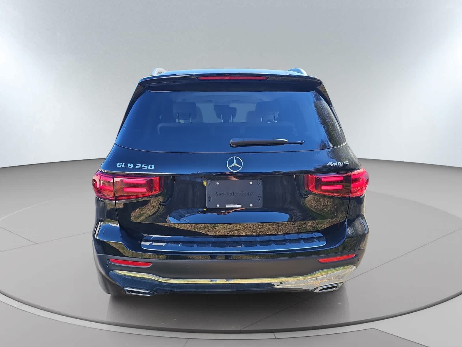 new 2026 Mercedes-Benz GLB 250 car