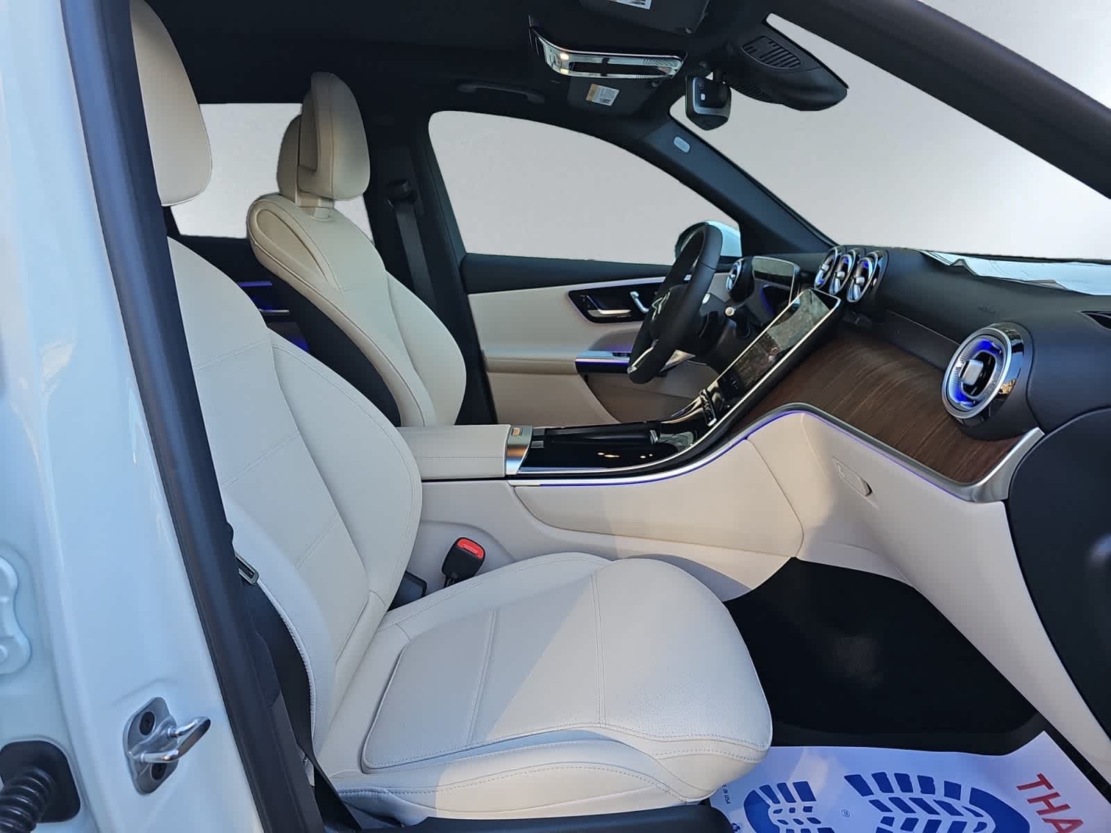 new 2026 Mercedes-Benz GLC 300 car