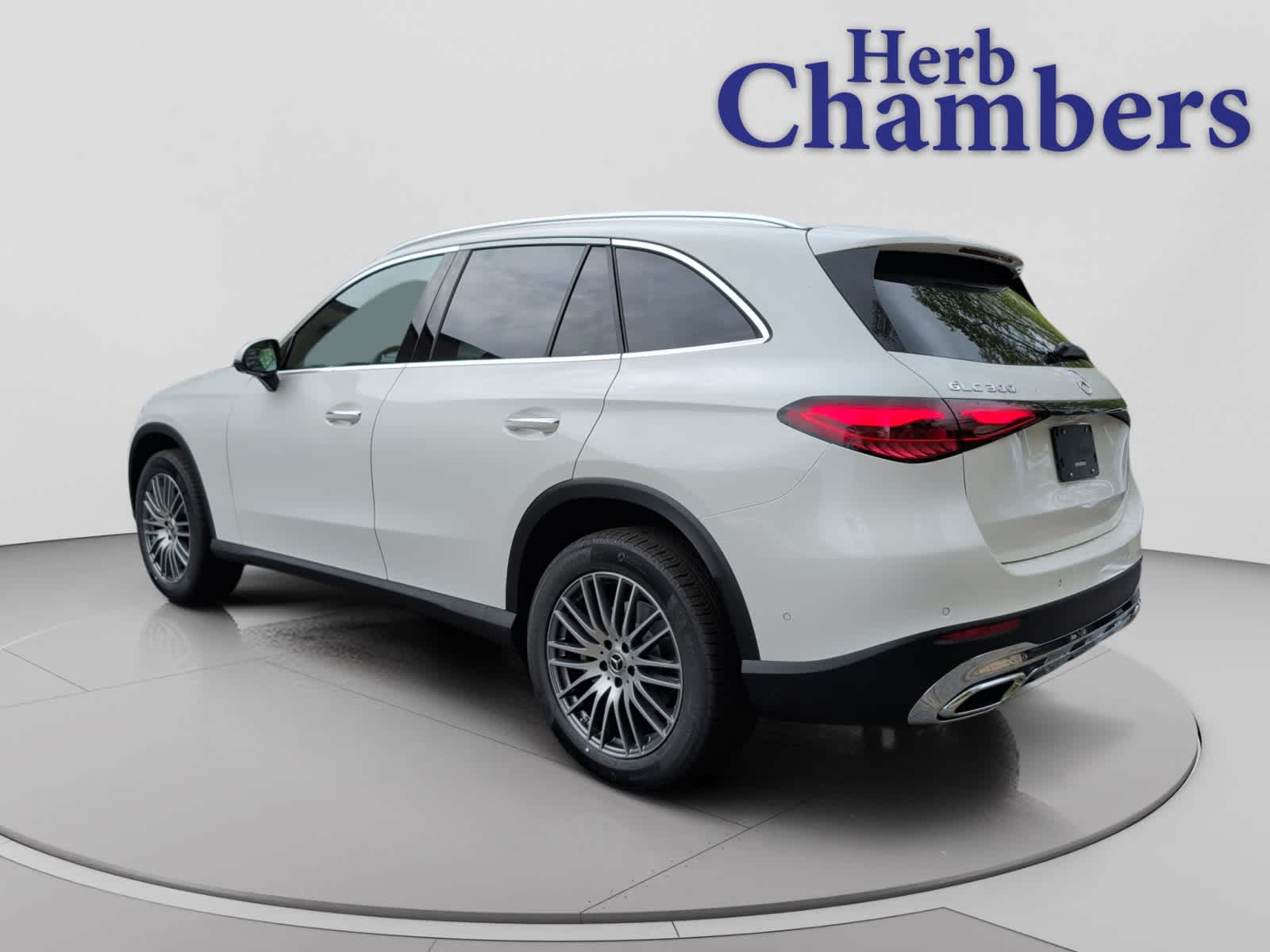 new 2026 Mercedes-Benz GLC 300 car