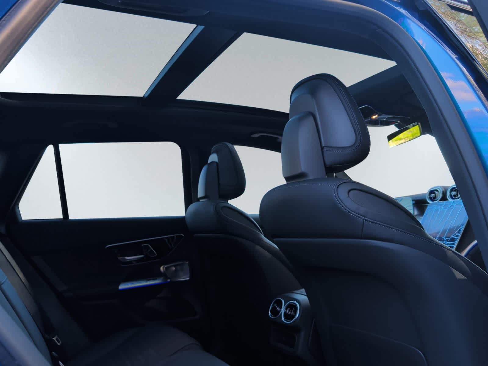 new 2026 Mercedes-Benz GLC 300 car