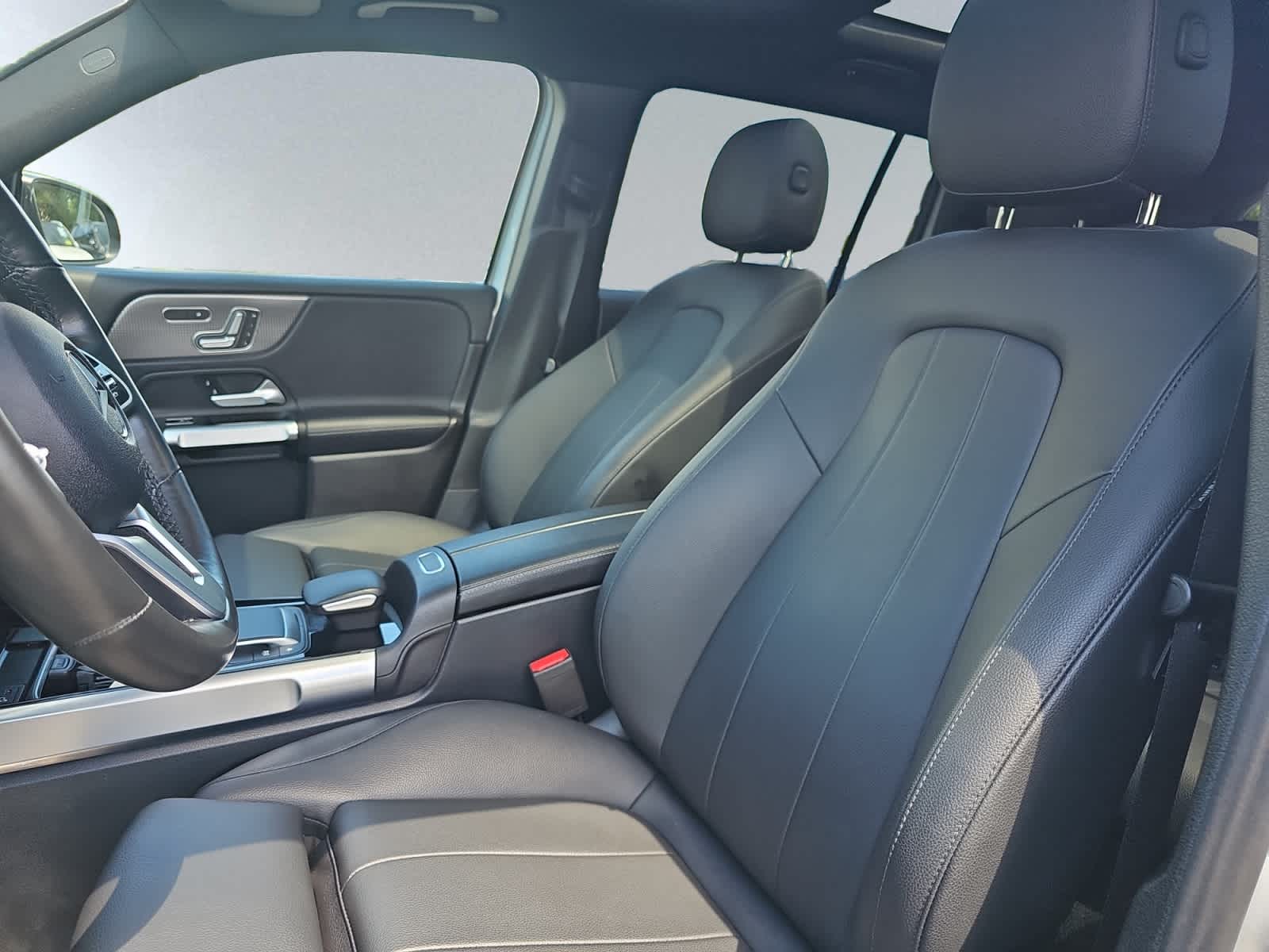 used 2021 Mercedes-Benz GLB 250 car, priced at $25,498