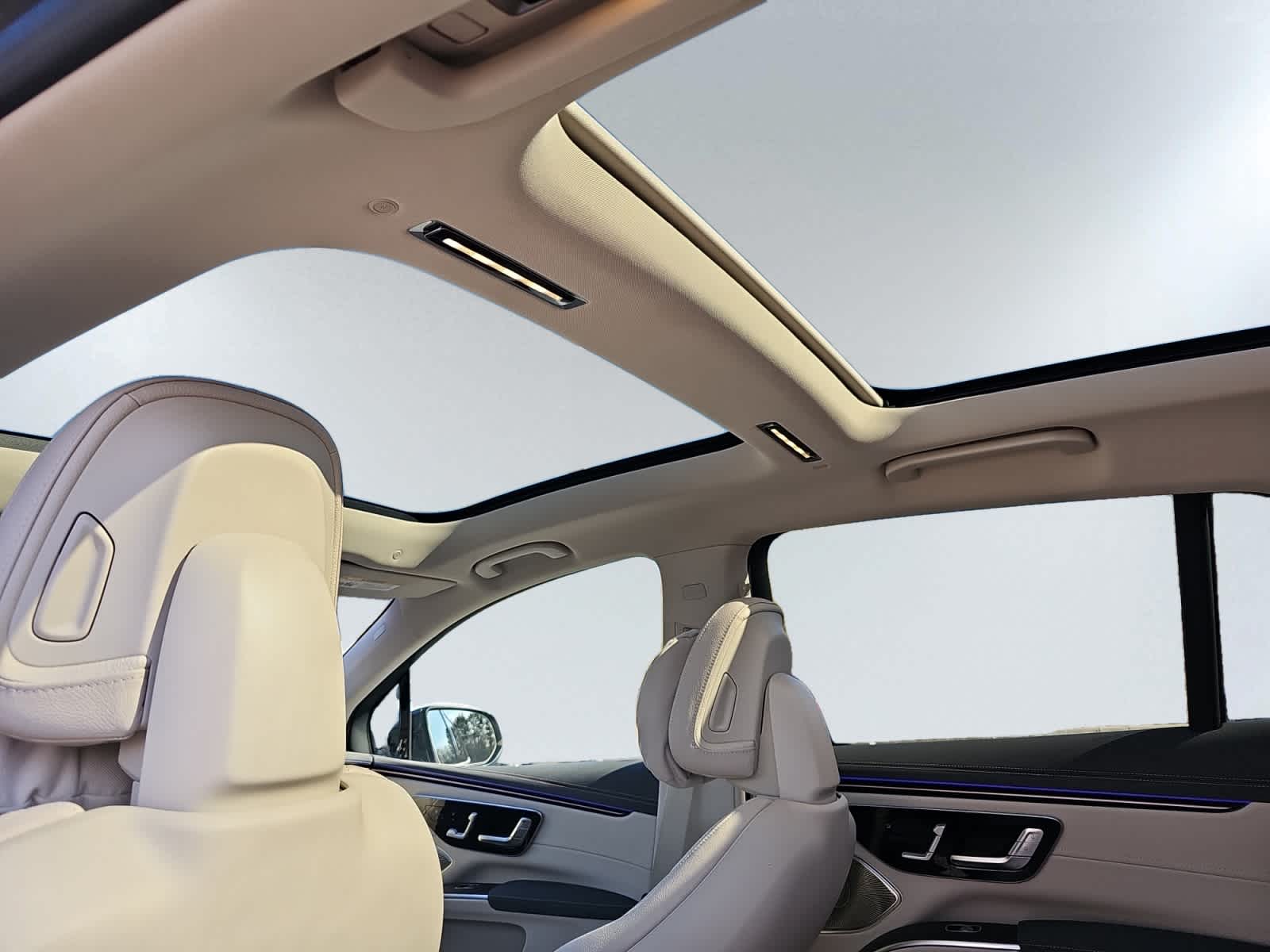 used 2023 Mercedes-Benz EQS 450 car, priced at $46,698