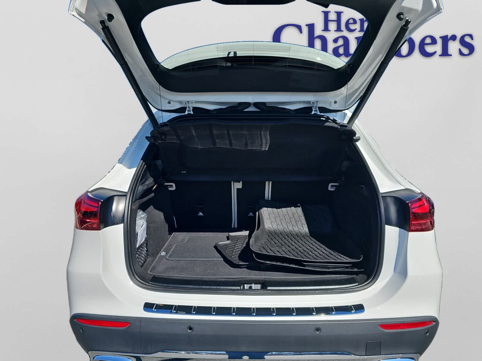 used 2025 Mercedes-Benz GLA 250 car, priced at $37,498