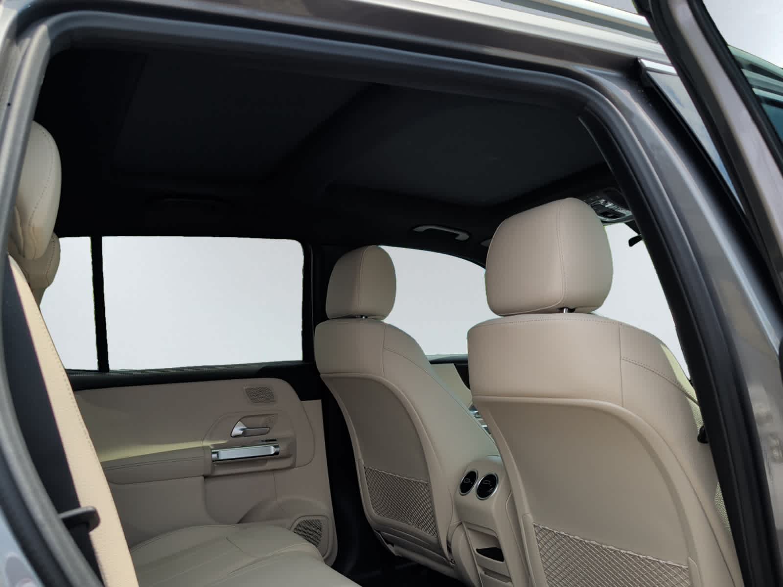 new 2026 Mercedes-Benz GLB 250 car
