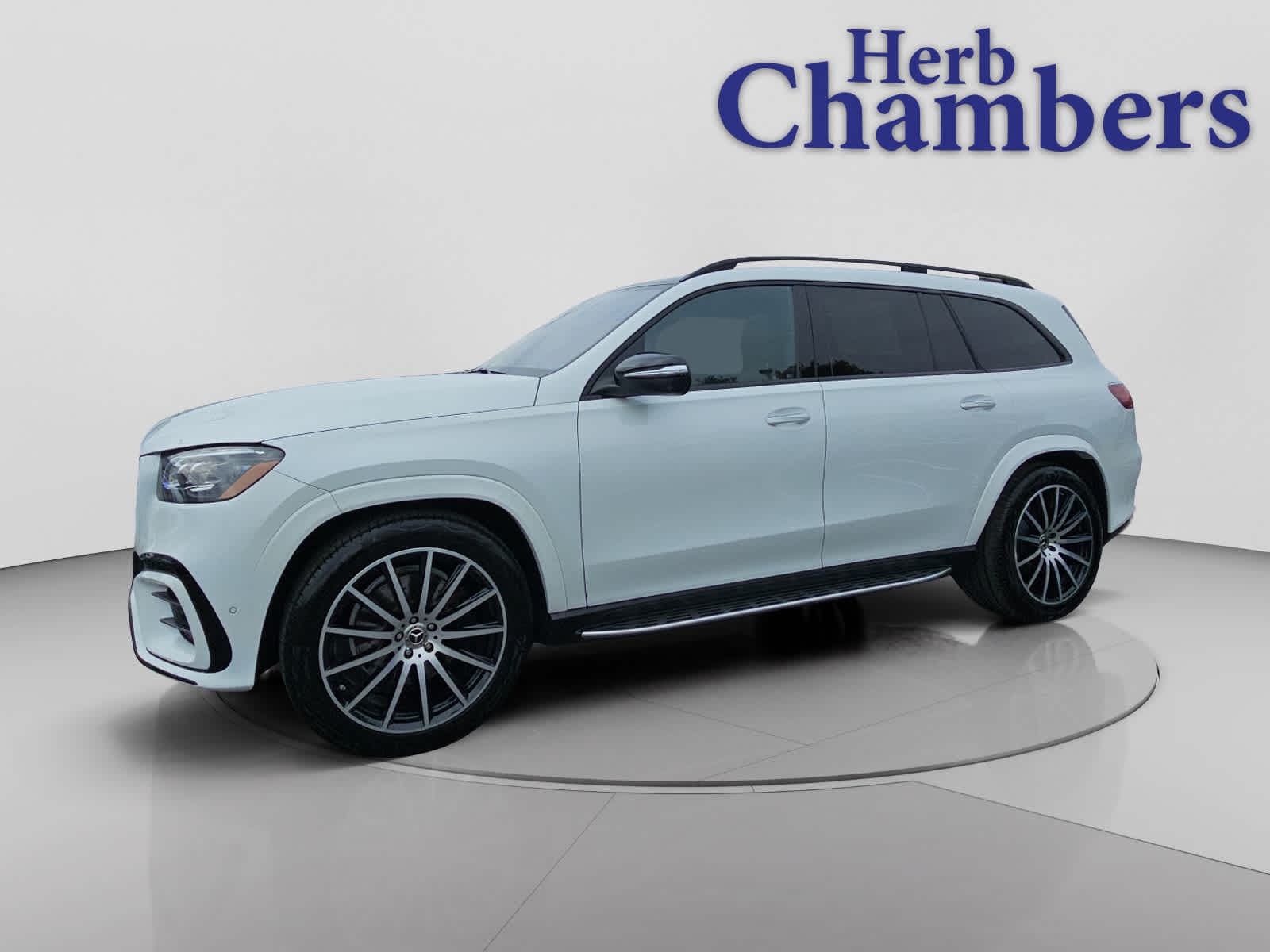 used 2025 Mercedes-Benz GLS 580 car, priced at $103,998