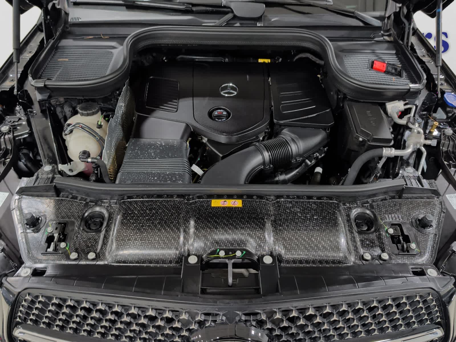 used 2025 Mercedes-Benz GLE 350 car, priced at $69,988