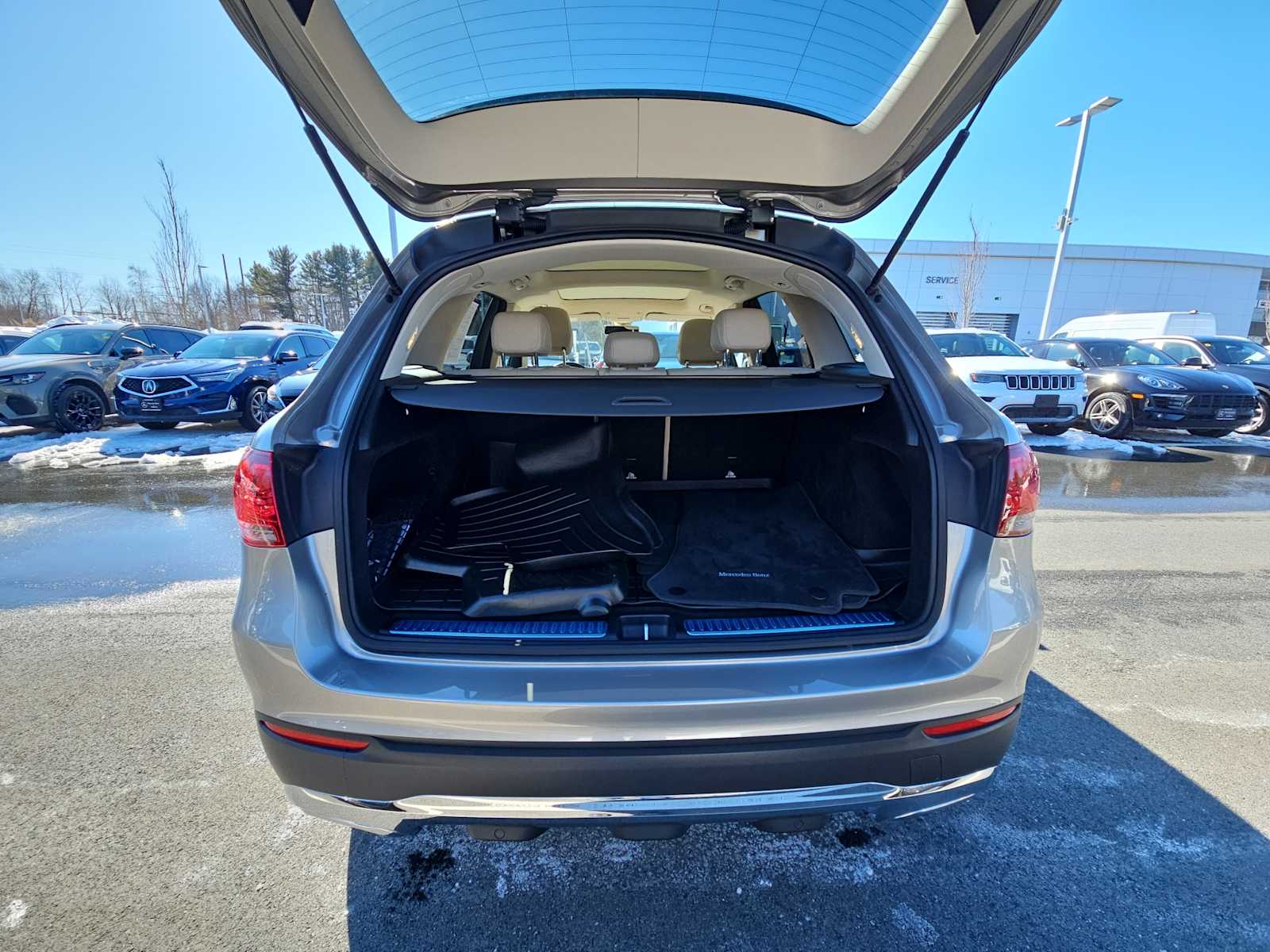 used 2020 Mercedes-Benz GLC 300 car, priced at $27,798