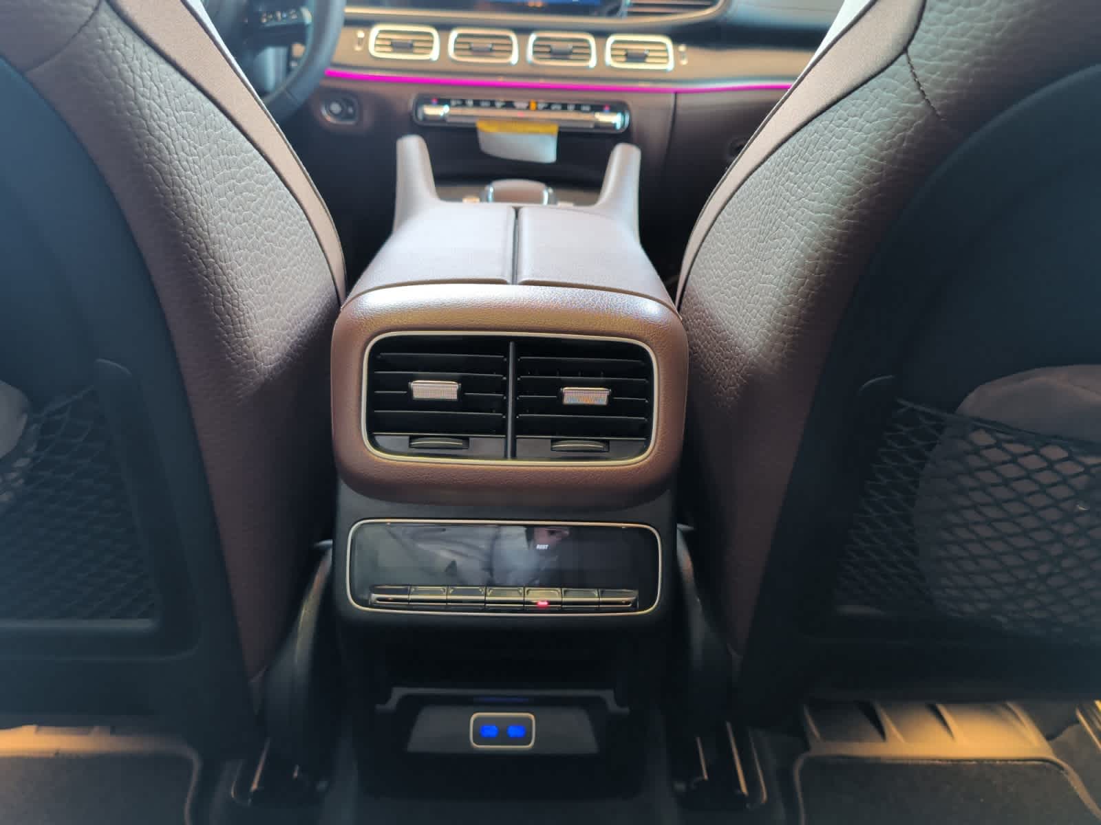 new 2026 Mercedes-Benz GLS 580 car