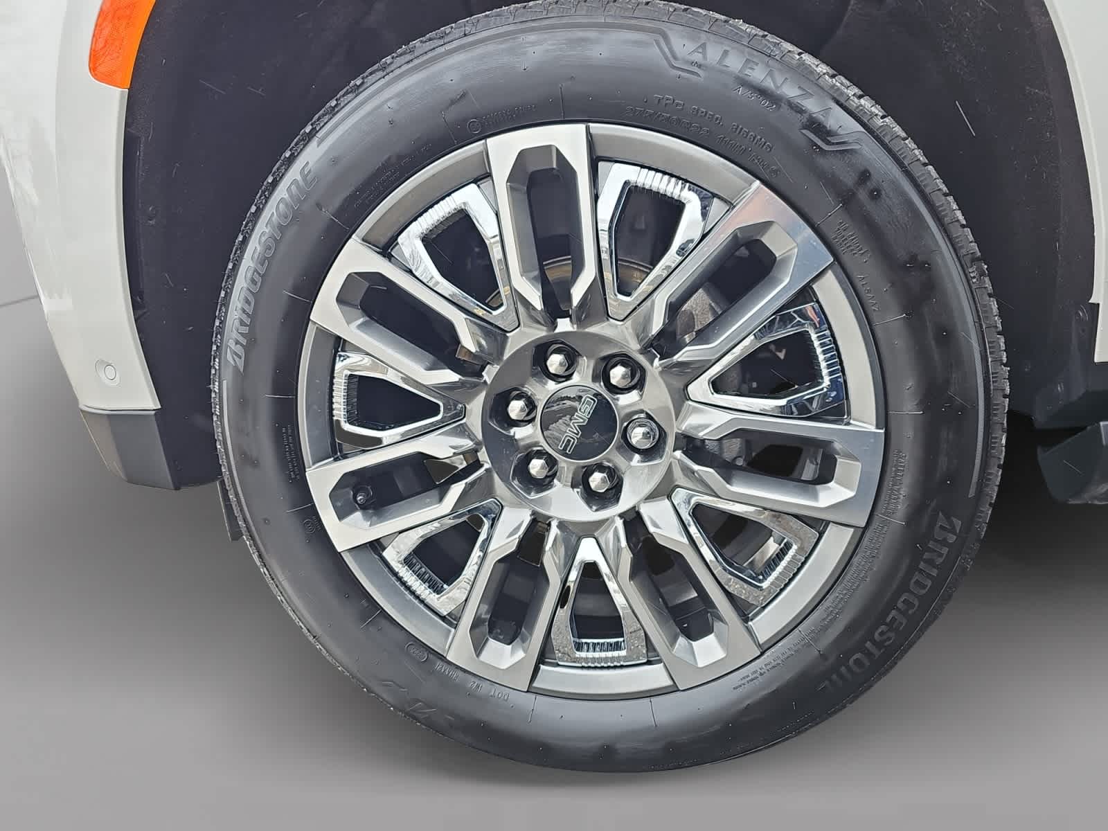 used 2024 GMC Yukon car, priced at $79,998