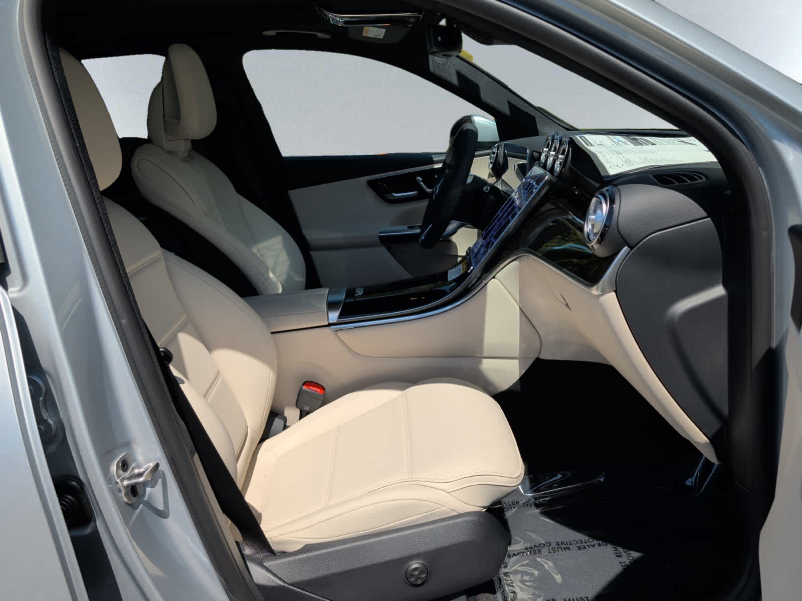 new 2026 Mercedes-Benz GLC 300 car