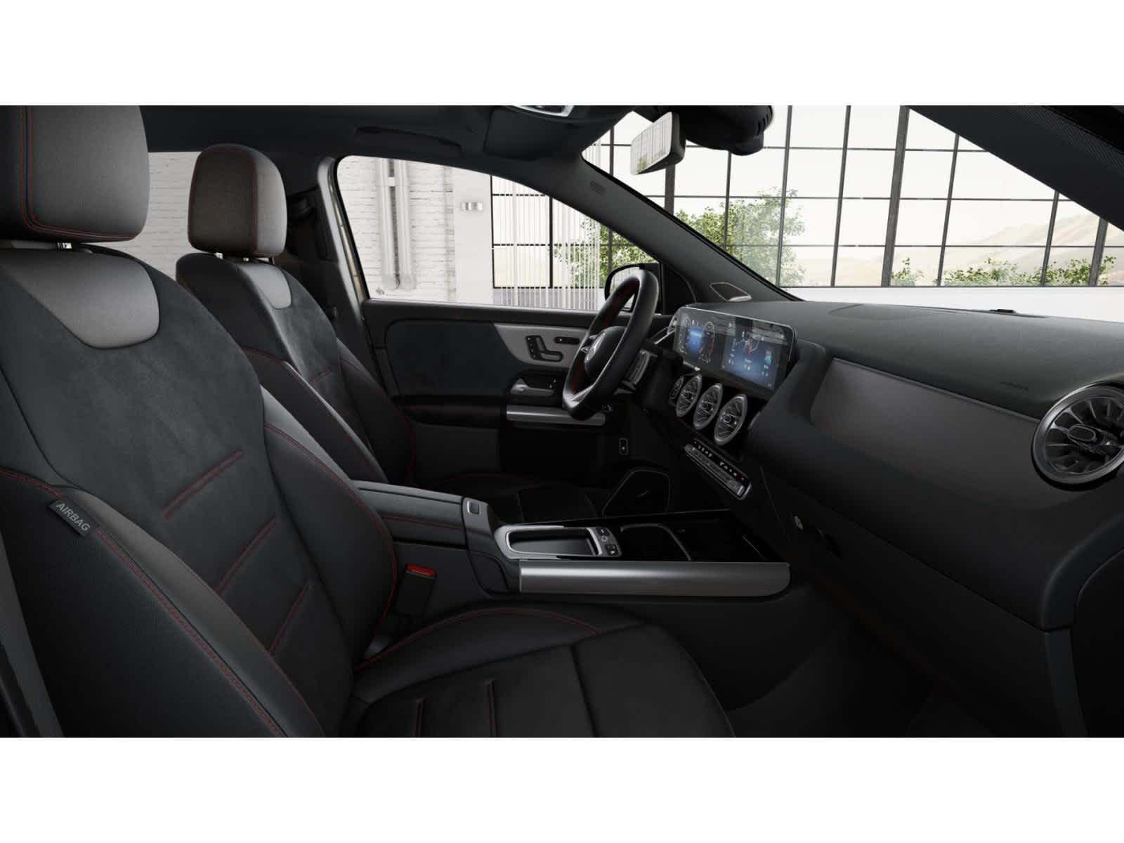 2026 Mercedes Benz GLA 250 4MATIC photo 3