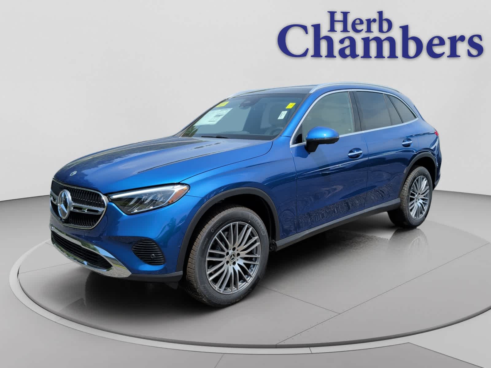 new 2026 Mercedes-Benz GLC 300 car