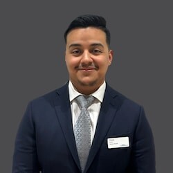 Staff member Josue Bulux from ID_c4e43d