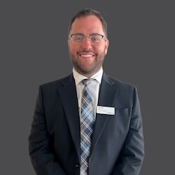 Staff member Daniel De Moraes Silva from ID_c4e43d