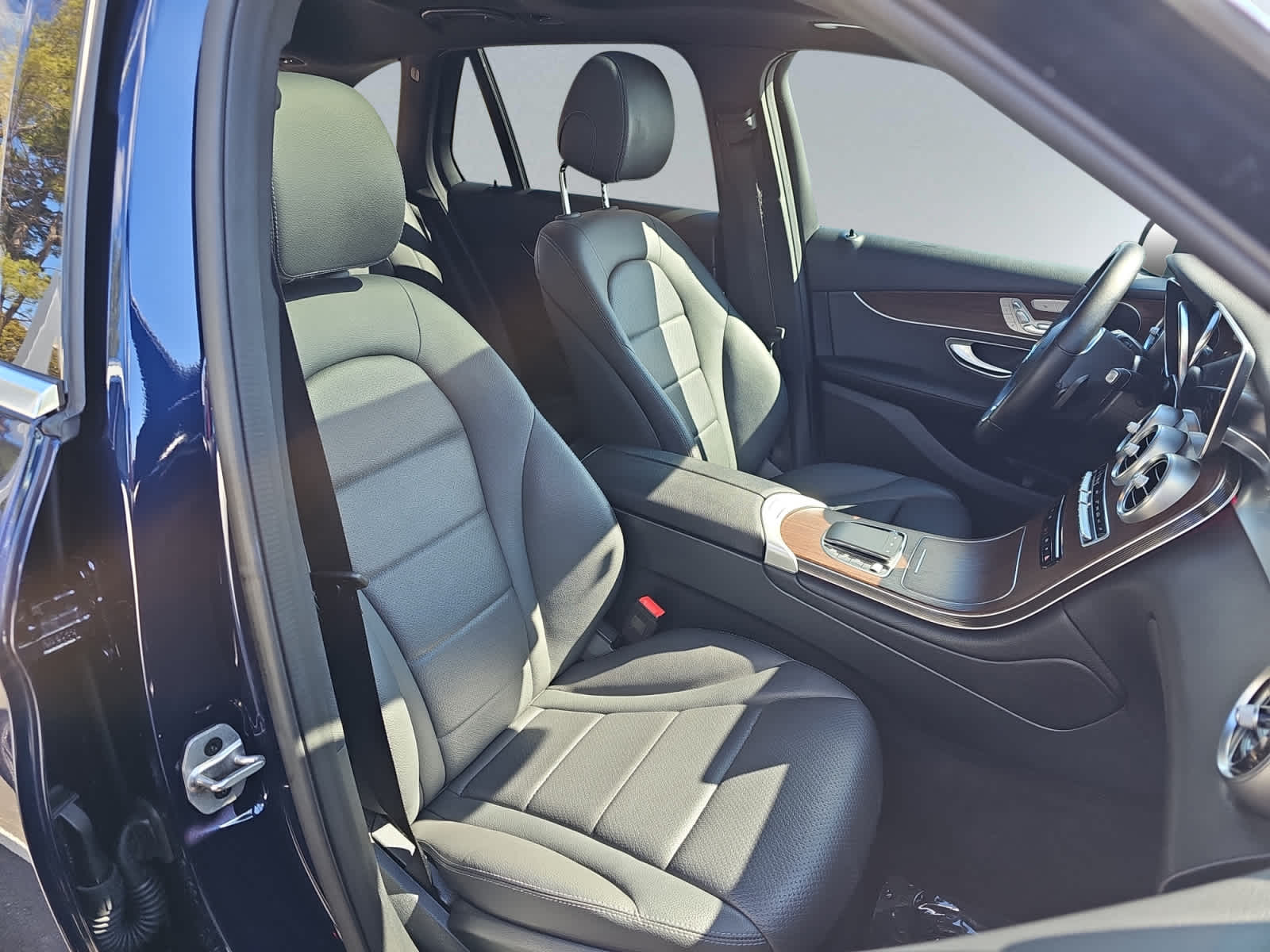 used 2022 Mercedes-Benz GLC 300 car, priced at $29,798