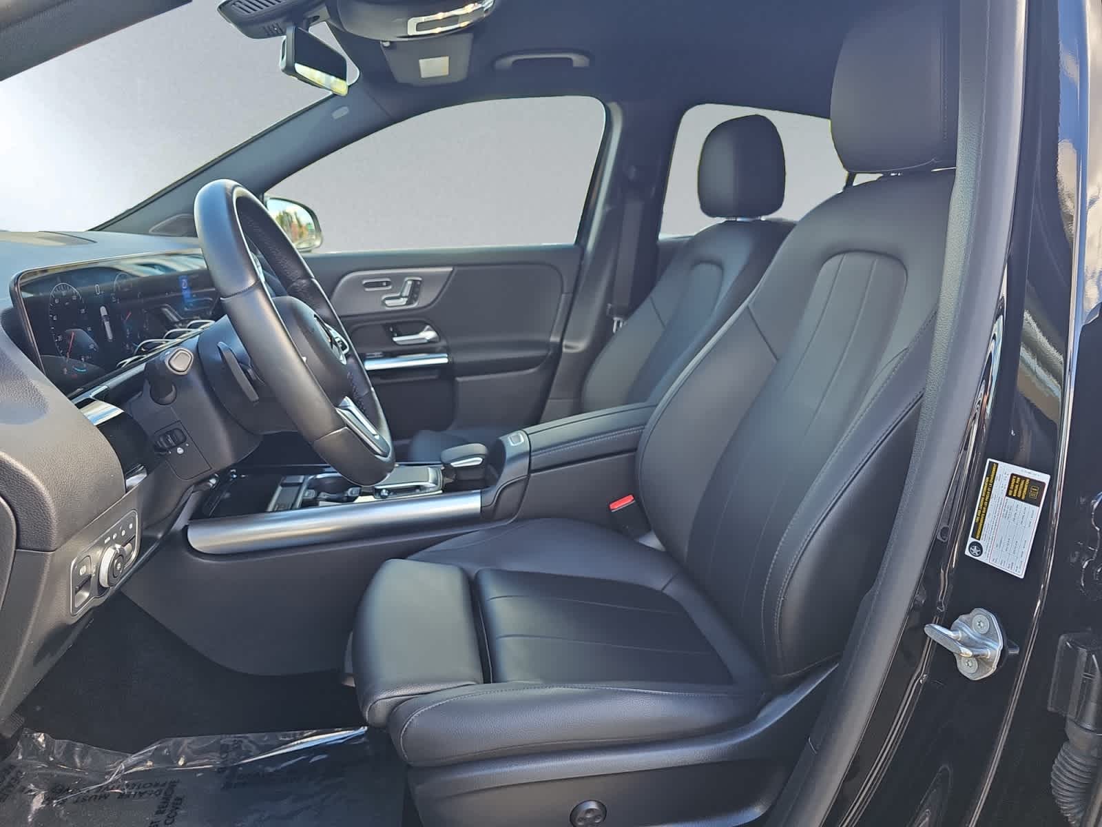 used 2022 Mercedes-Benz GLA 250 car, priced at $27,998