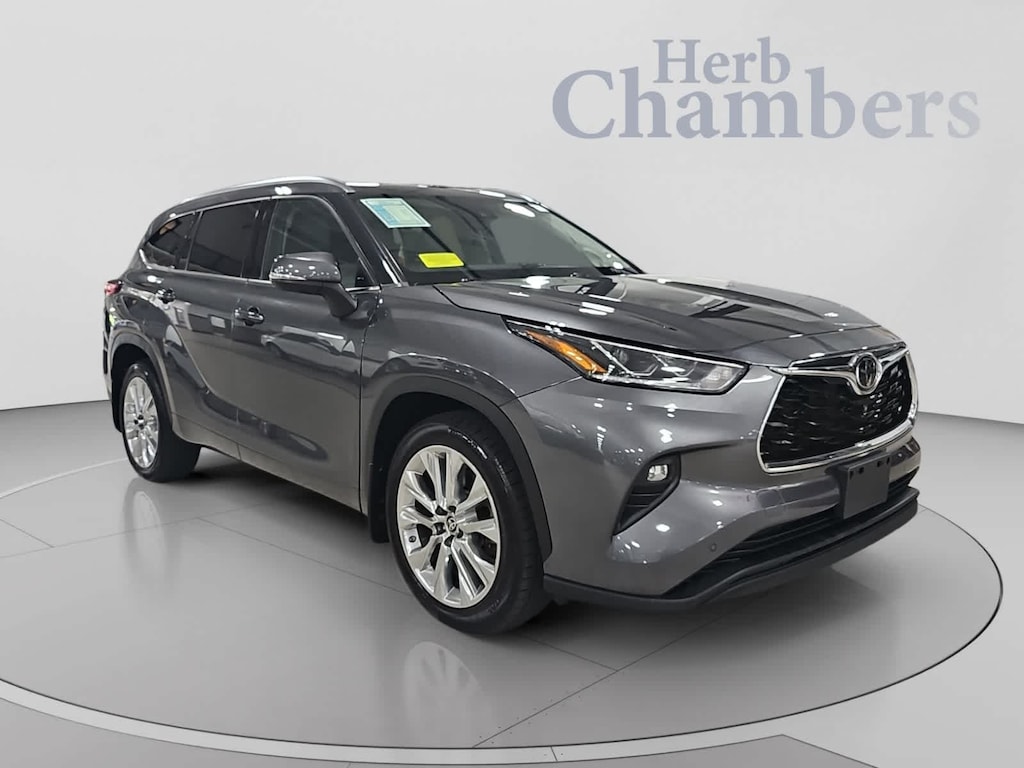 Used 2022 Toyota Highlander Limited SUV