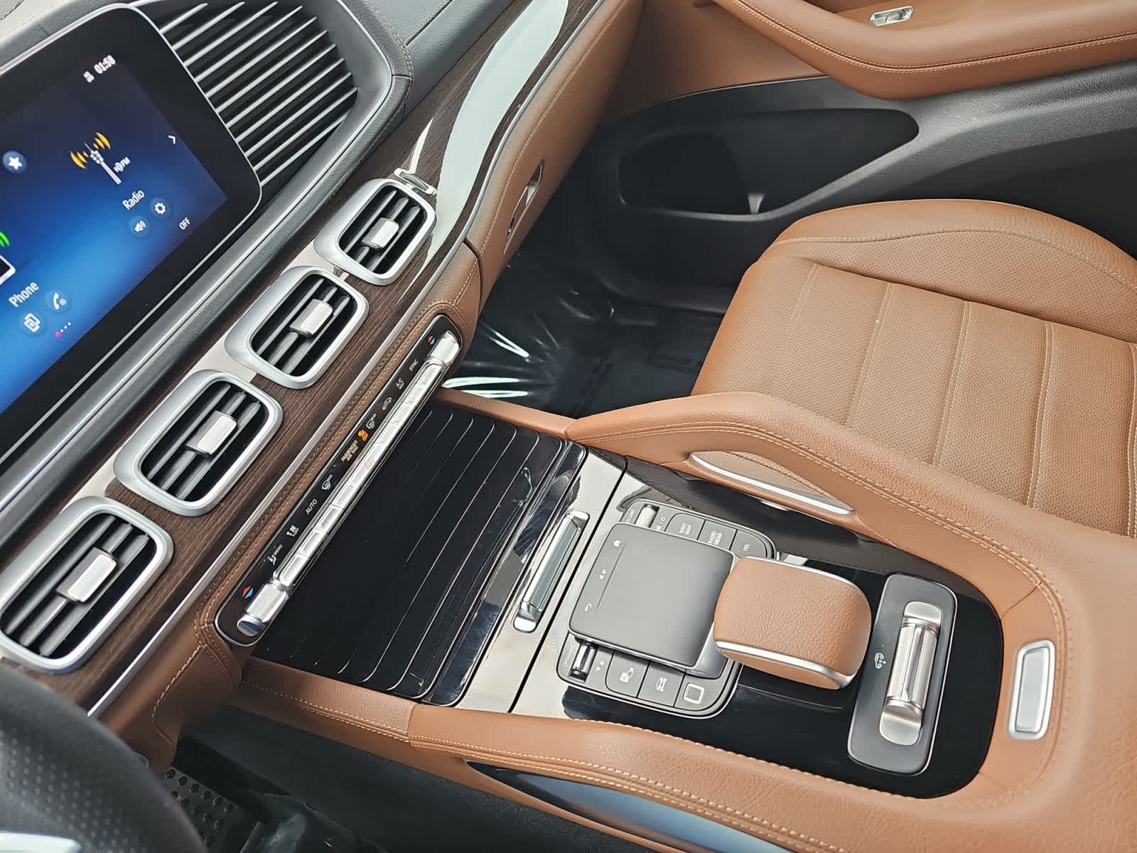 used 2025 Mercedes-Benz GLS 580 car, priced at $103,998