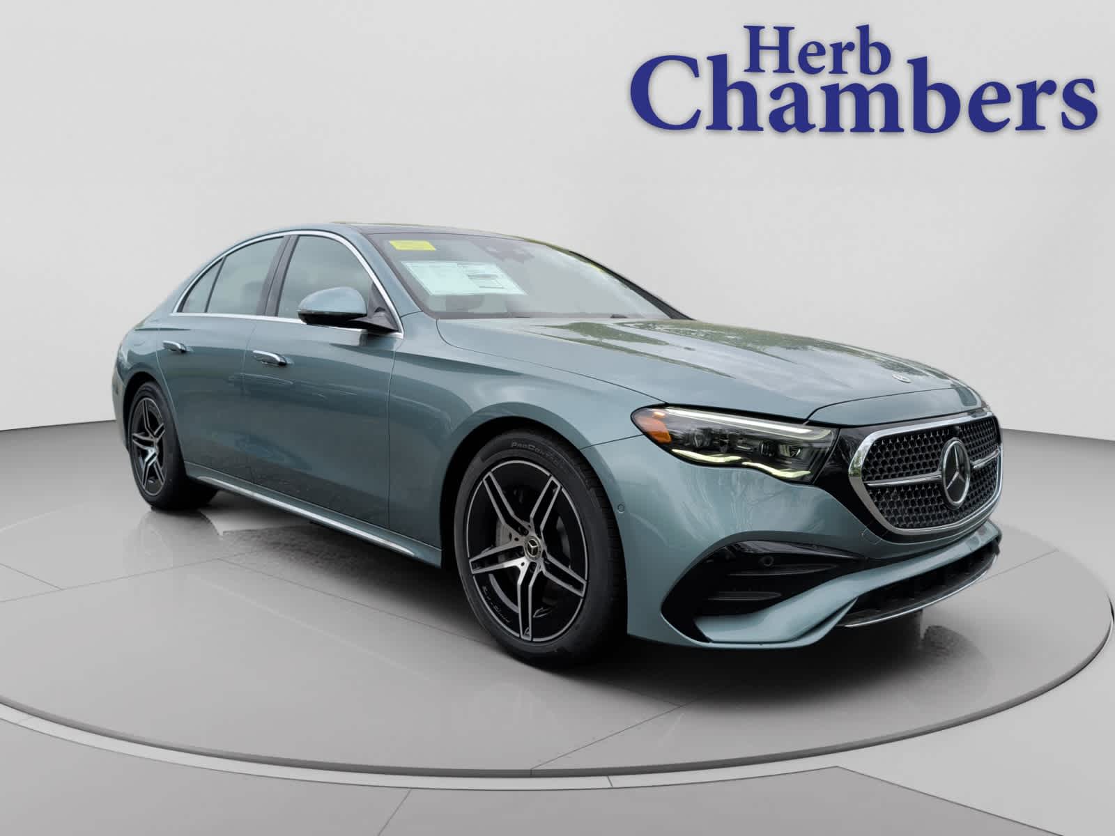 2026 Mercedes-Benz E-Class E450 4MATIC's photo