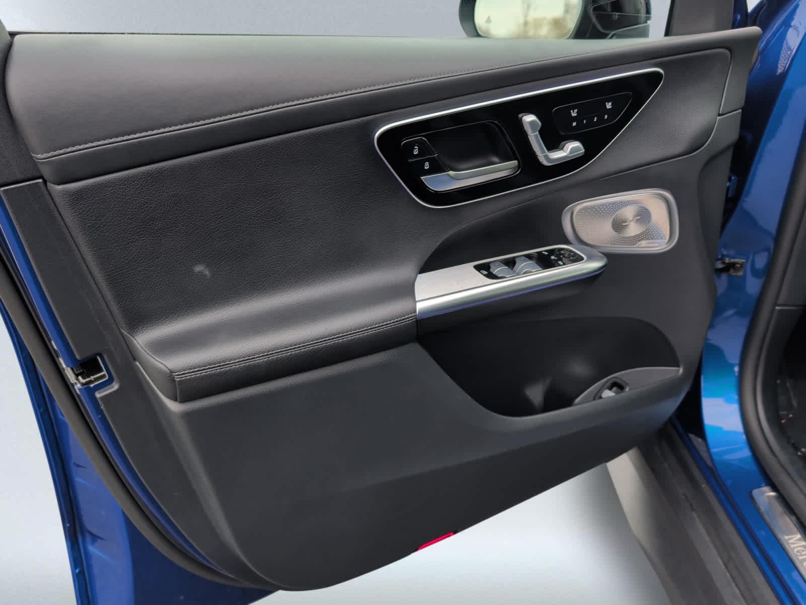 used 2023 Mercedes-Benz GLC 300 car, priced at $39,998