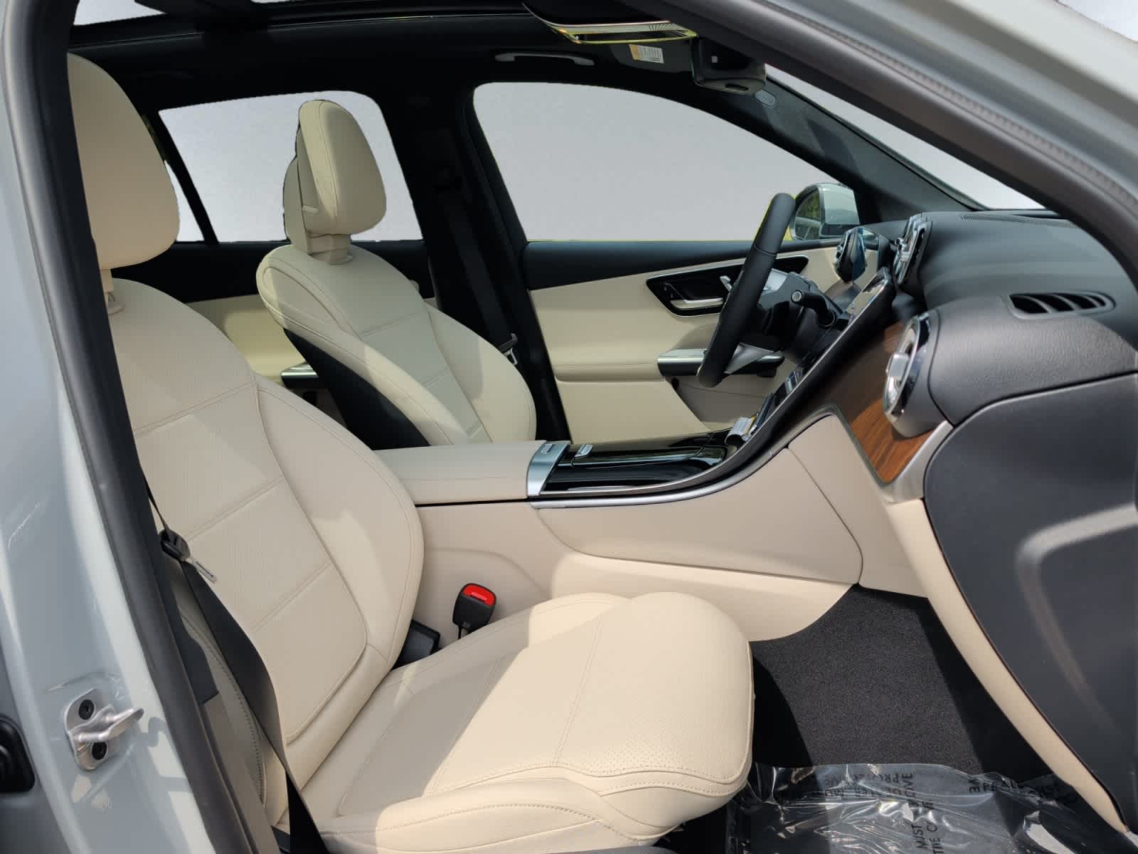 new 2026 Mercedes-Benz GLC 300 car