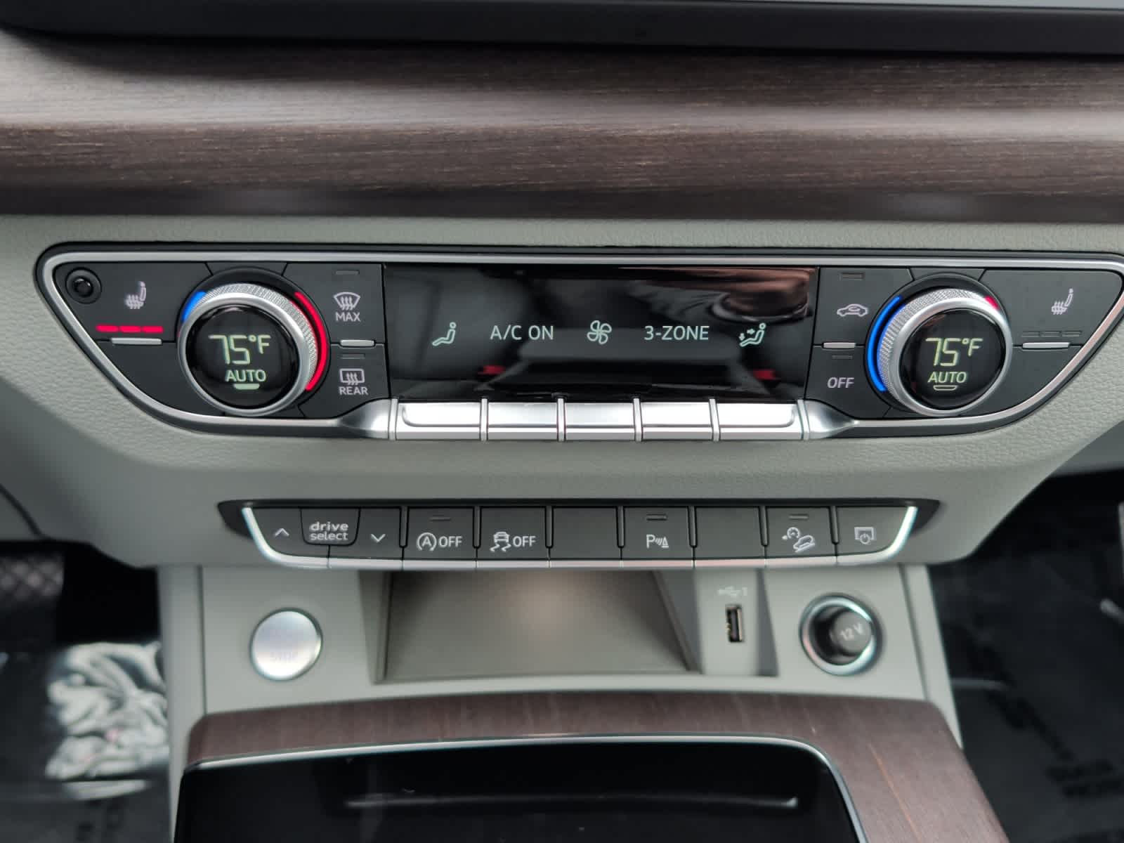 used 2024 Audi Q5 car, priced at $32,988