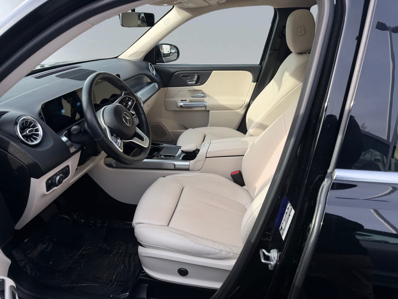 used 2021 Mercedes-Benz GLB 250 car, priced at $24,788