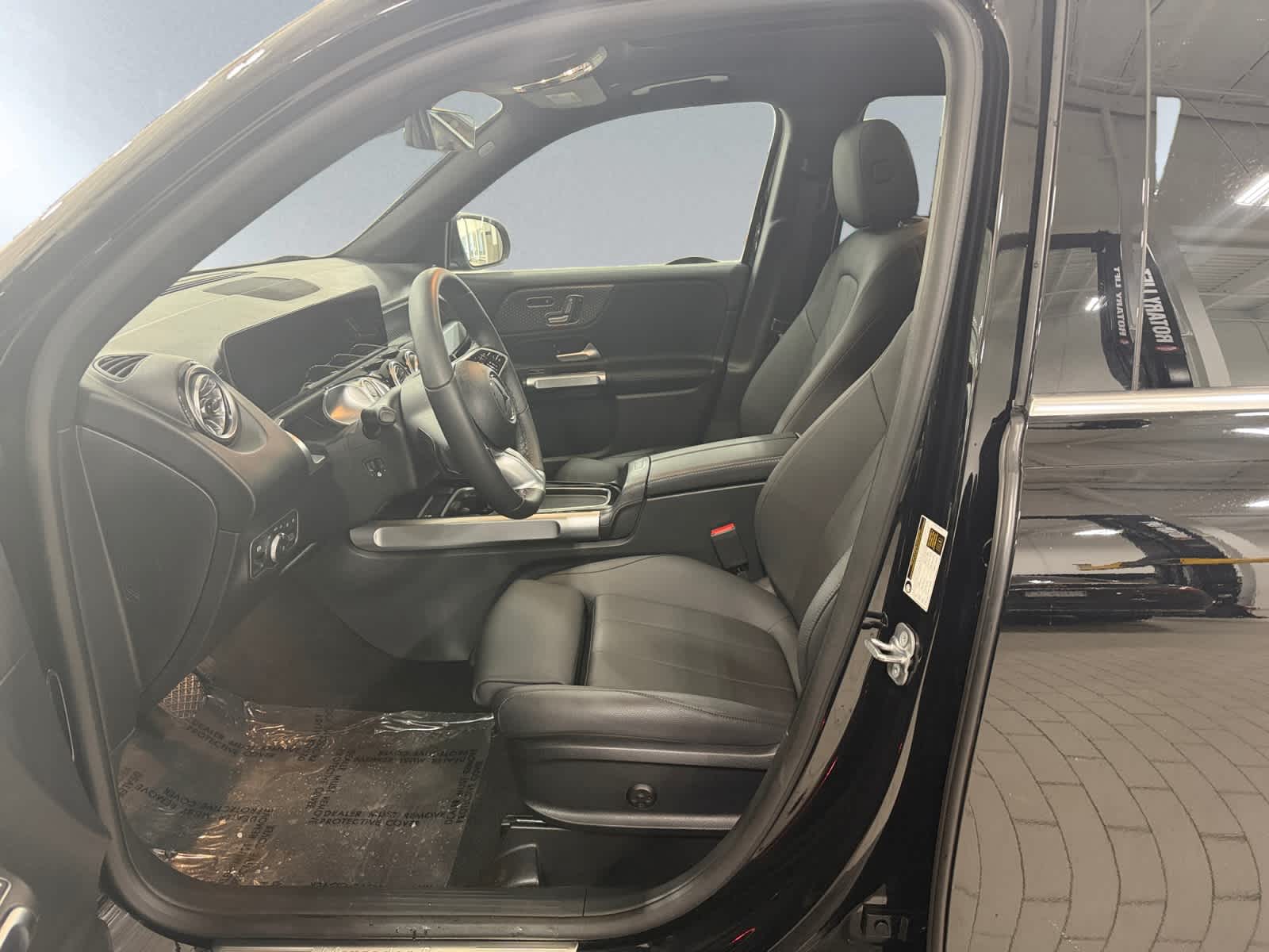 used 2025 Mercedes-Benz GLB 250 car, priced at $42,788