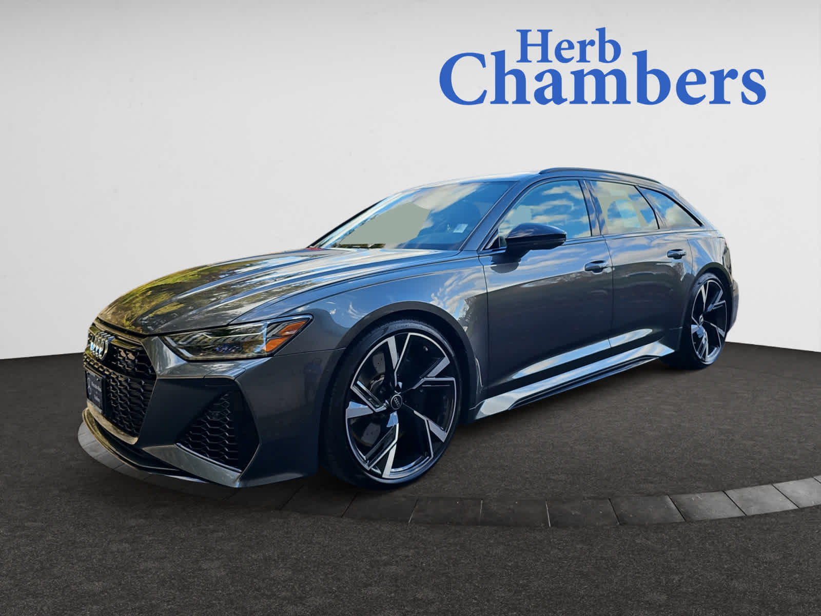 2021 Audi RS 6 Avant Base photo 4