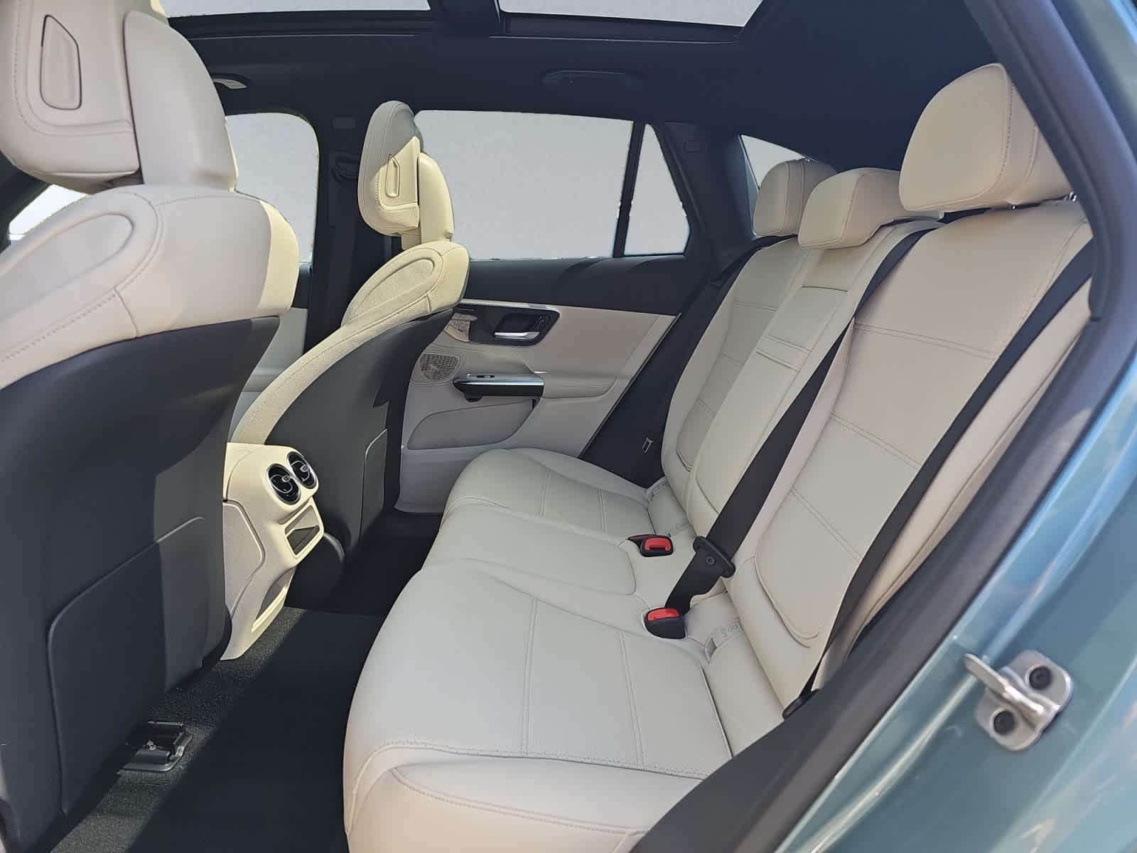 new 2026 Mercedes-Benz GLC 300 car