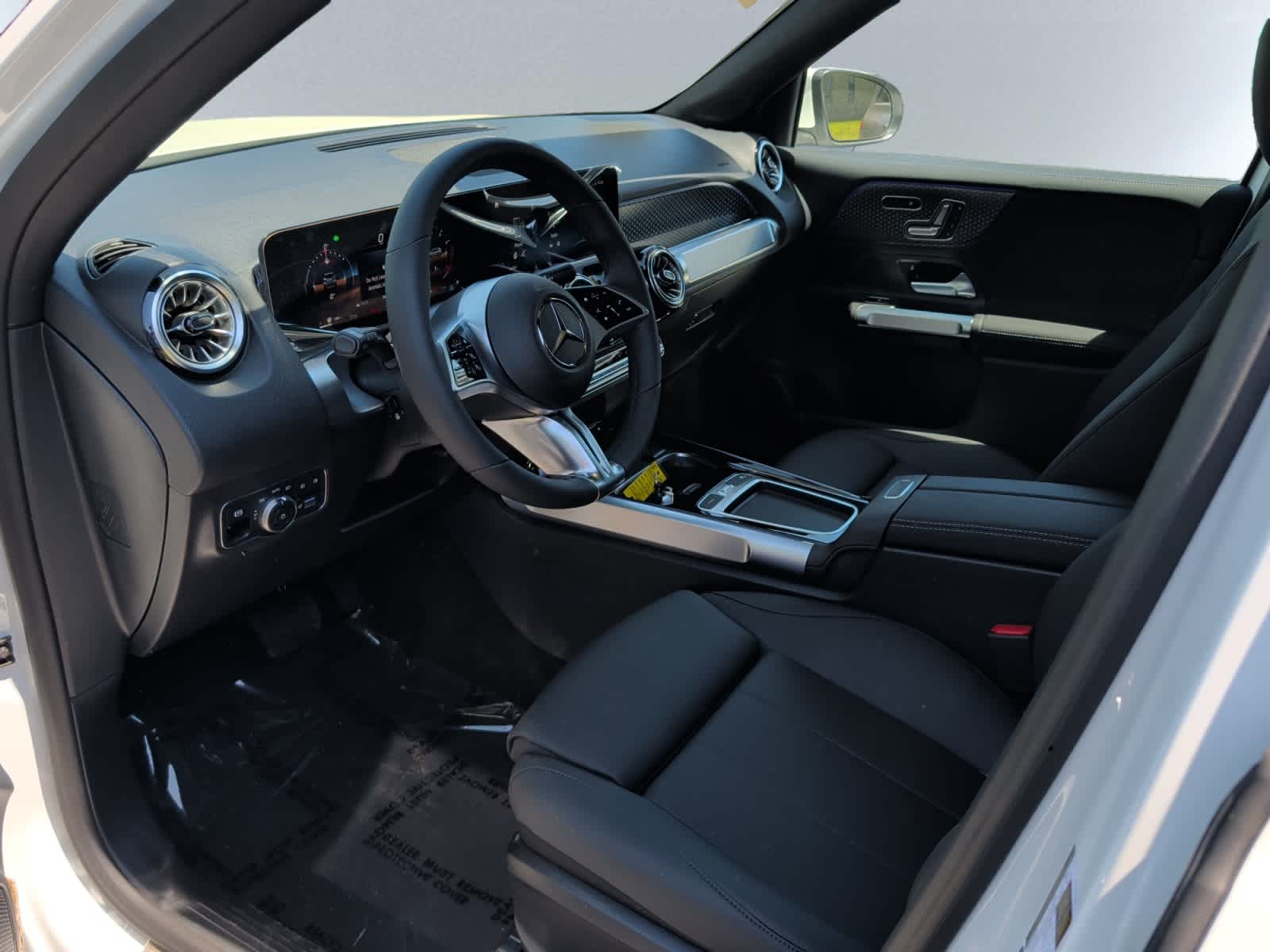 new 2026 Mercedes-Benz GLB 250 car