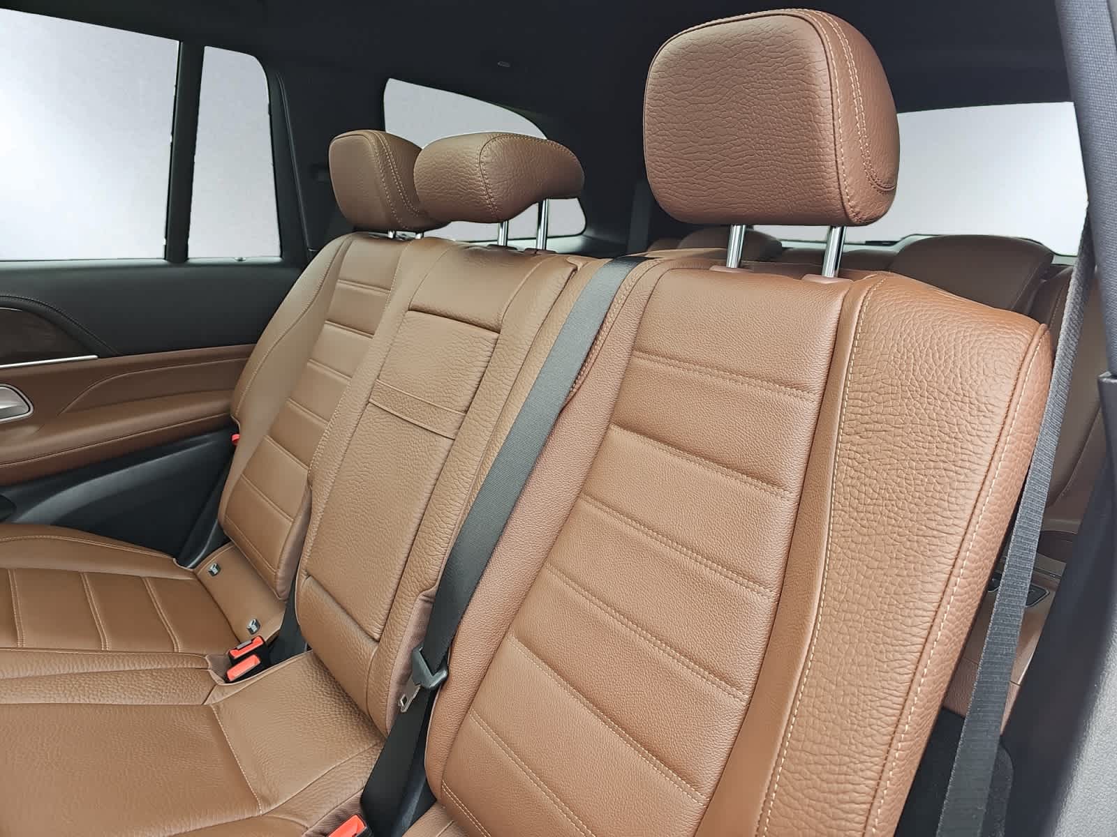 used 2025 Mercedes-Benz GLS 580 car, priced at $103,998