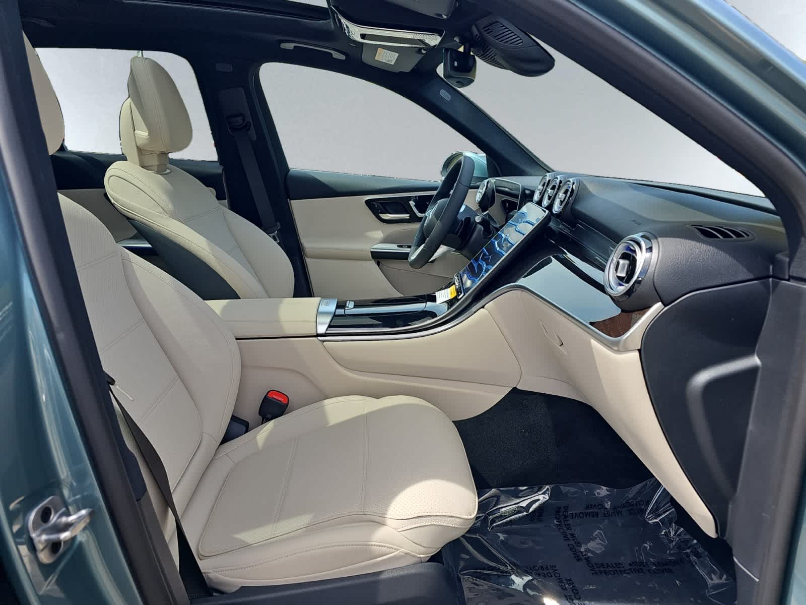 new 2026 Mercedes-Benz GLC 300 car