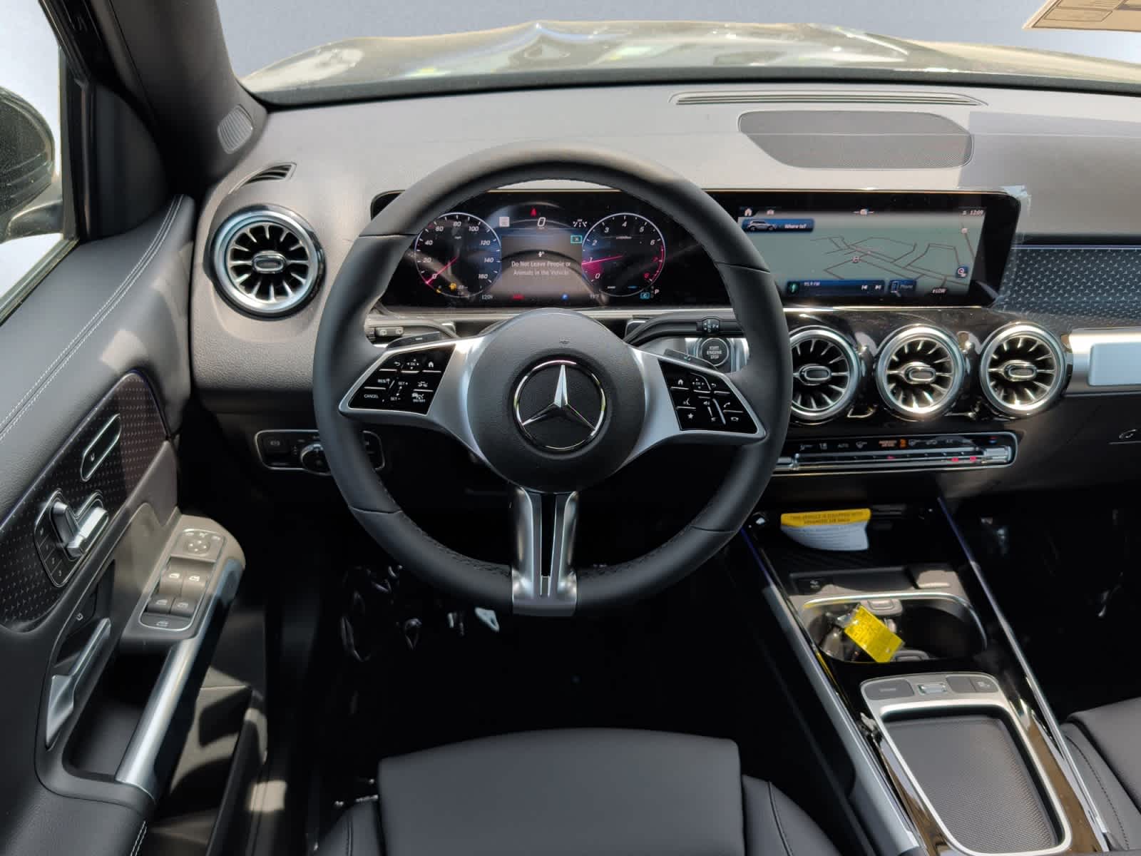 new 2026 Mercedes-Benz GLB 250 car