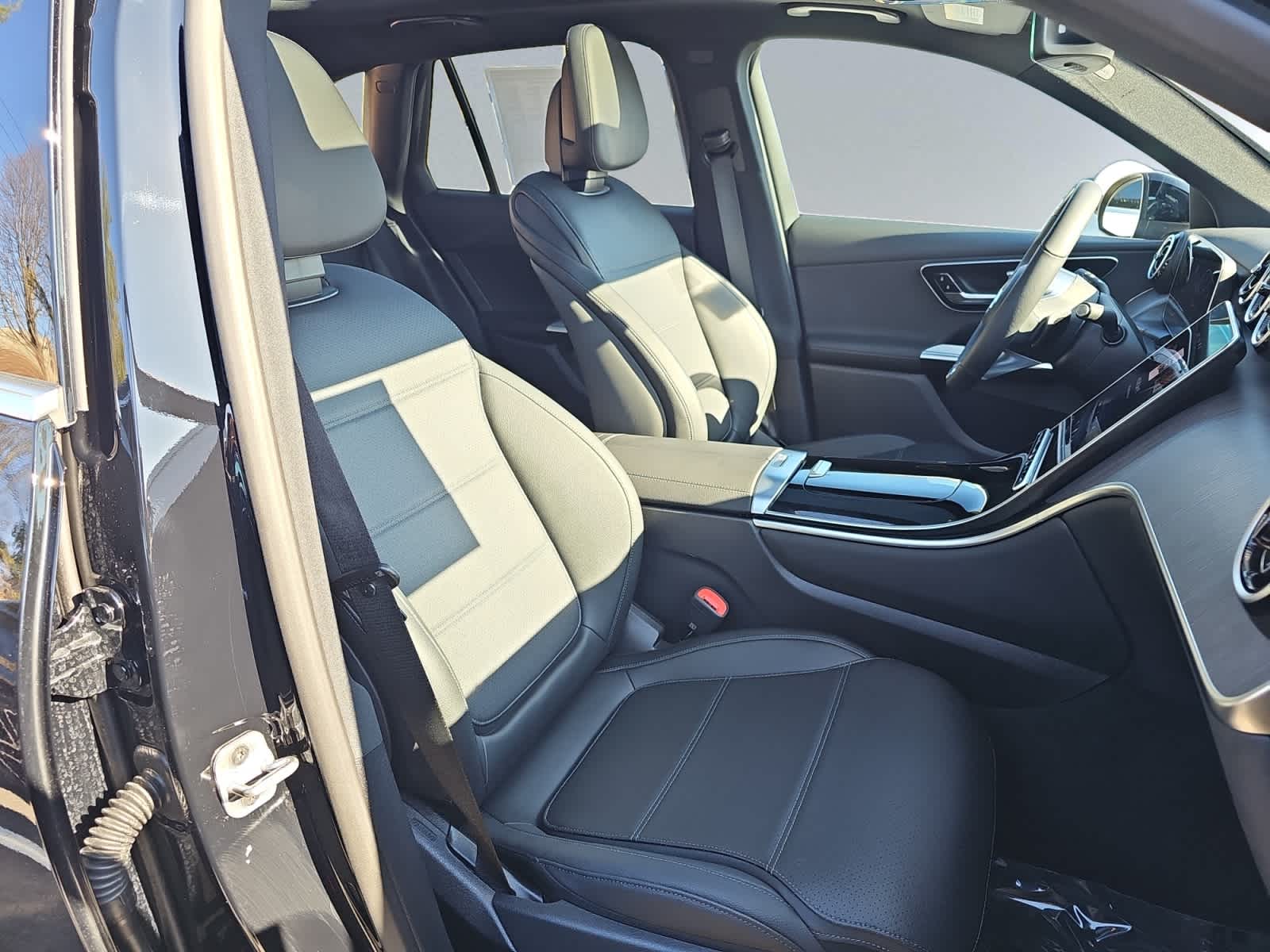 used 2026 Mercedes-Benz GLC 300 car, priced at $51,998