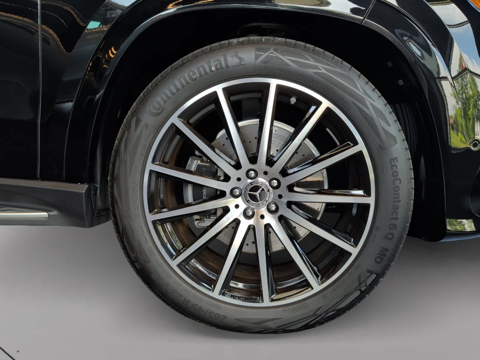 new 2026 Mercedes-Benz GLS 580 car